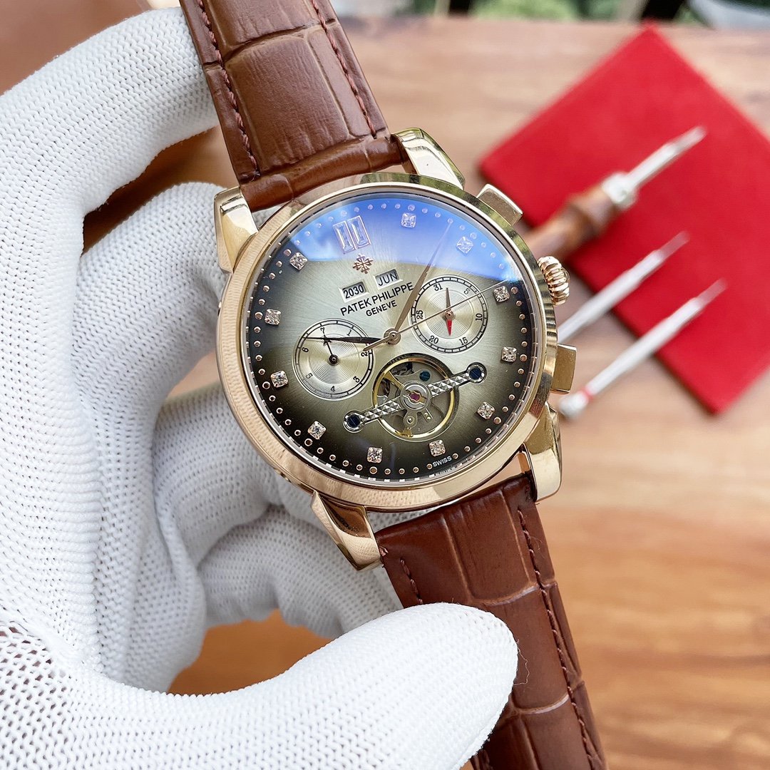 PATEK ANNUAL CALENDAR DIAMOND NUMERALS