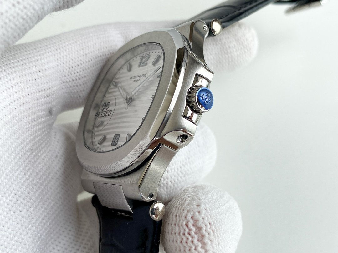 NAUTILUS STAINLESS STEEL 40MM WHITE DIAL