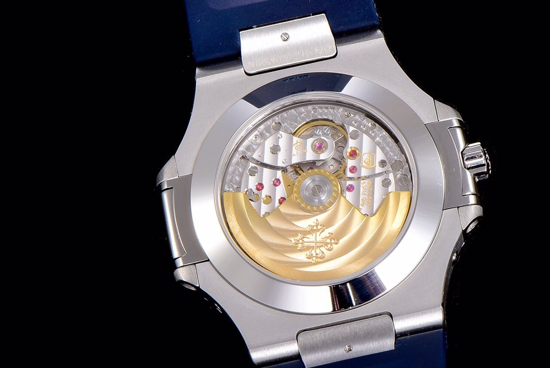 PATEK NAUTILUS MOONPHASE ANNUAL CALENDAR BLUE DIAL RUBBER