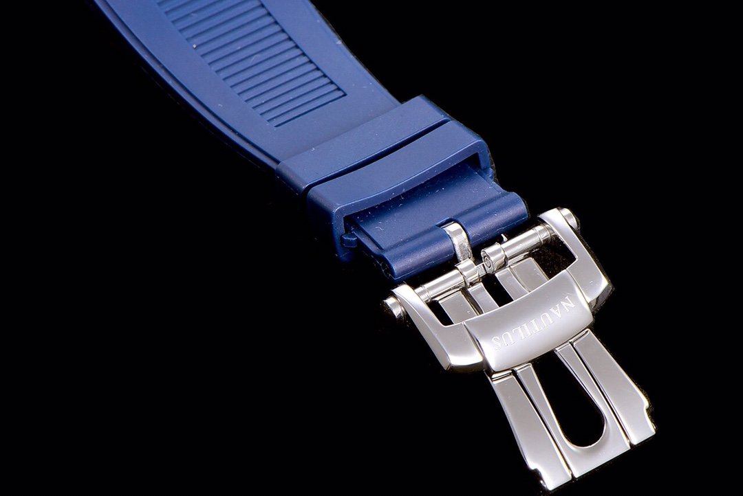 PATEK NAUTILUS MOONPHASE ANNUAL CALENDAR BLUE DIAL RUBBER