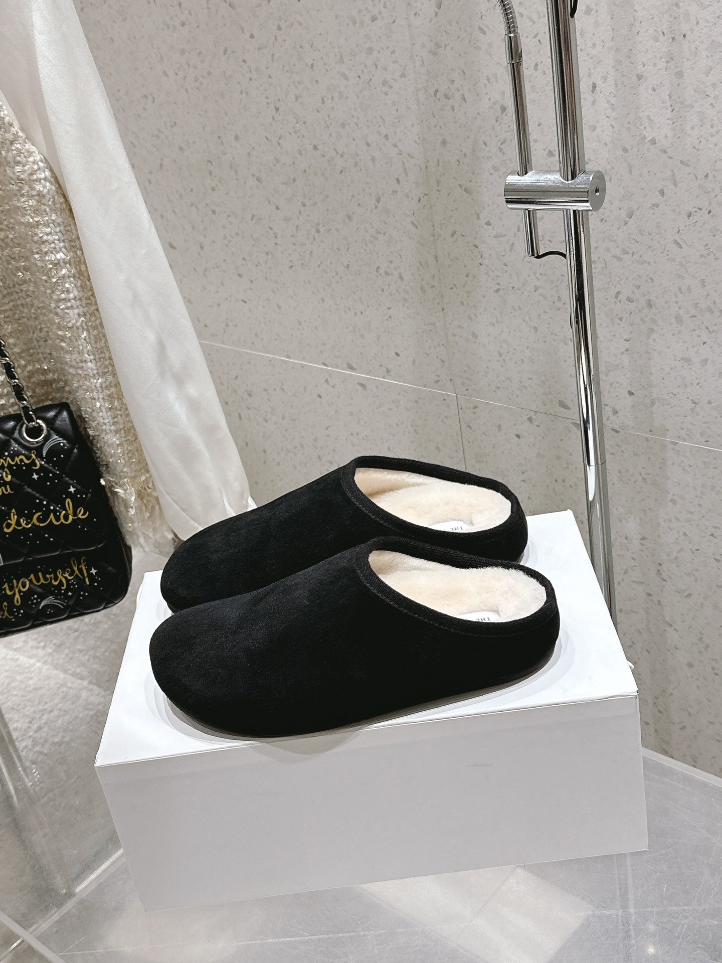 The Row 2025 Slipper Black White Cowhide Wool 402119