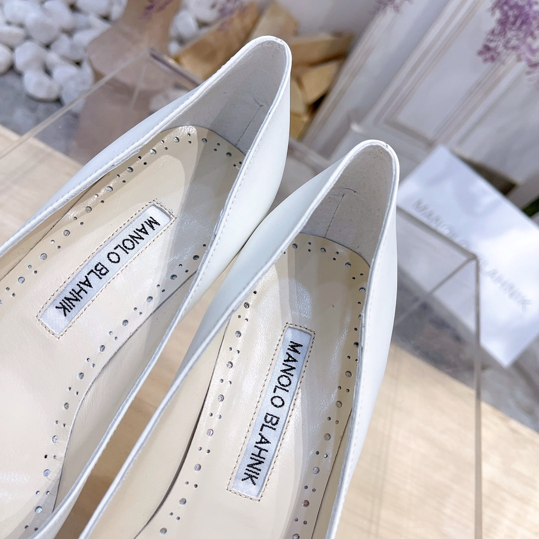 Manolo Blahnik Pump White Cowhide 212044