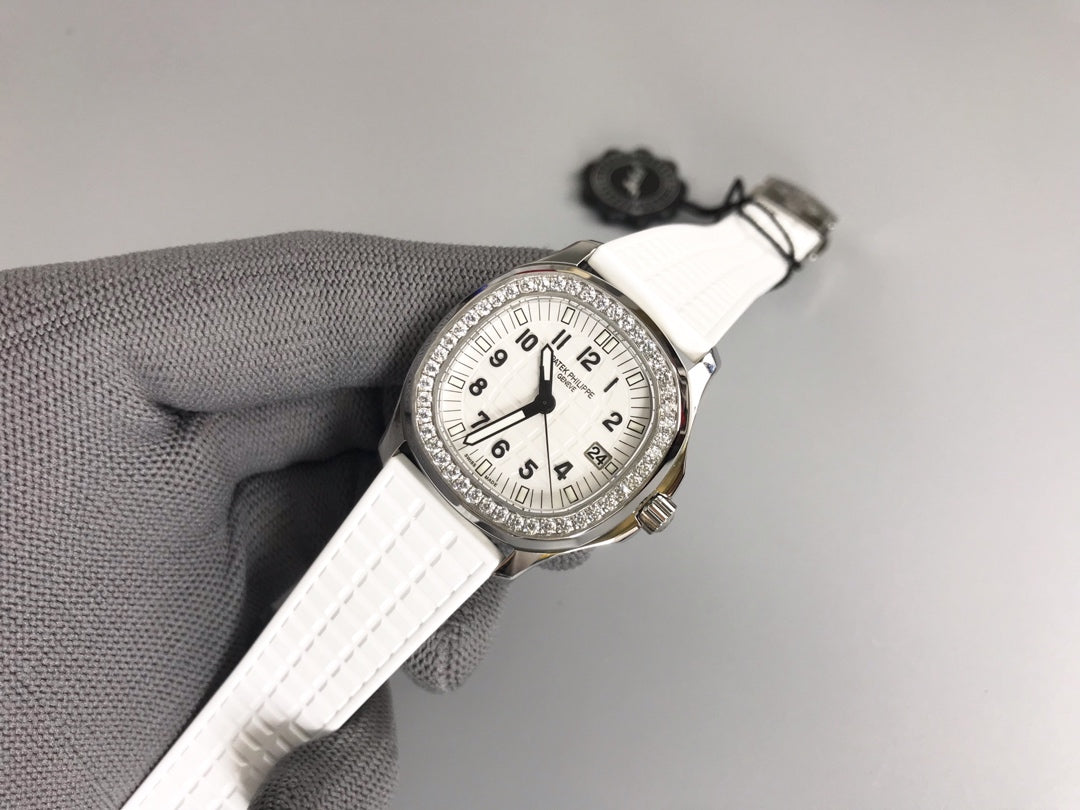 PATEK Aquanaut 5067A 35.6mm White Dial