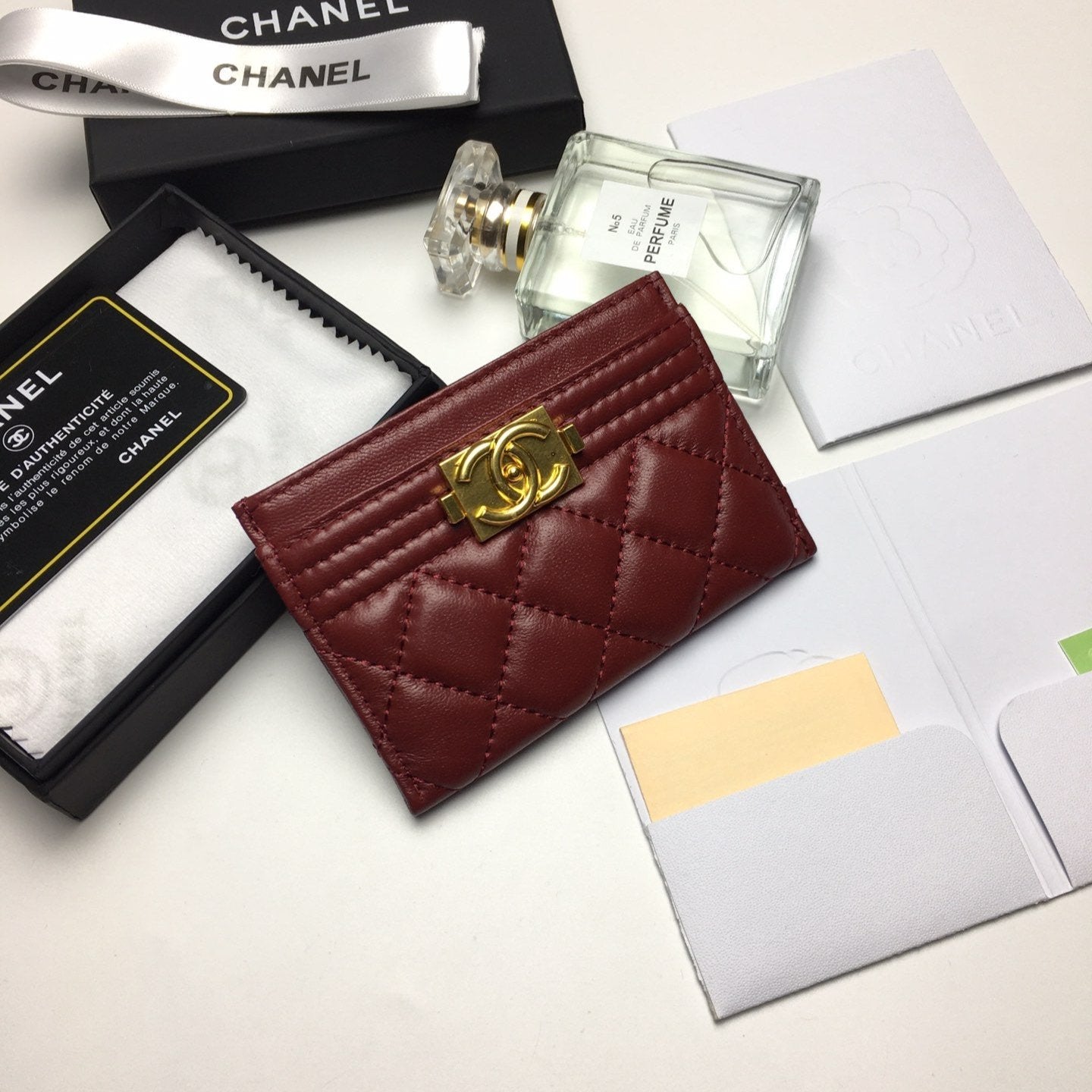 CC BOY CARD HOLDER 11.2 GARNET CALFSKIN GOLD ICON