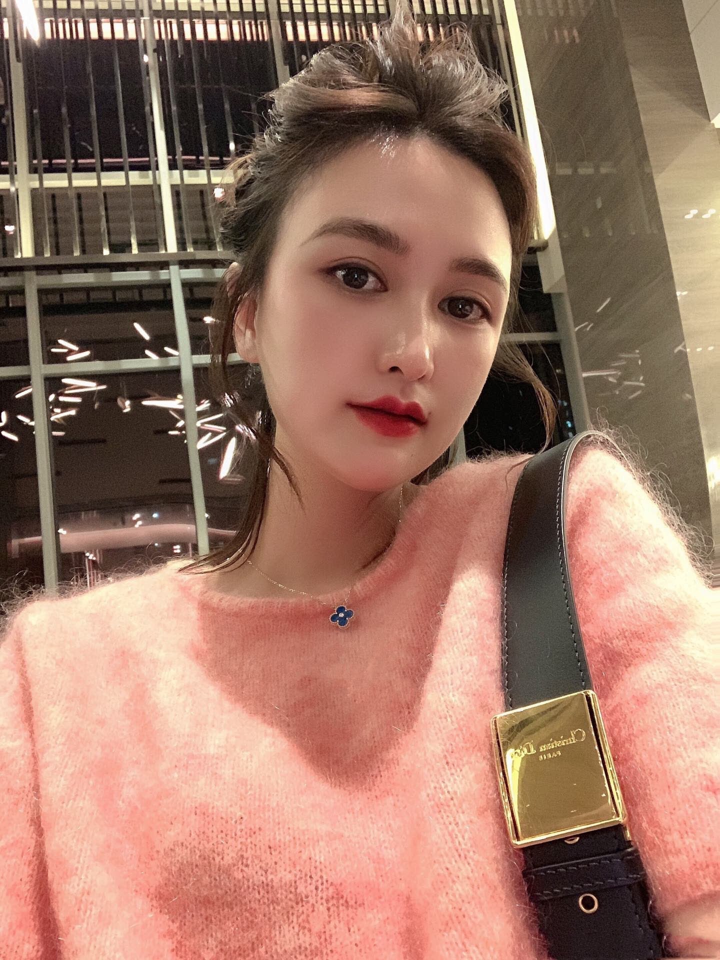 VCA Clover Vintage Agate Blue 1 Diamond Necklace Gold