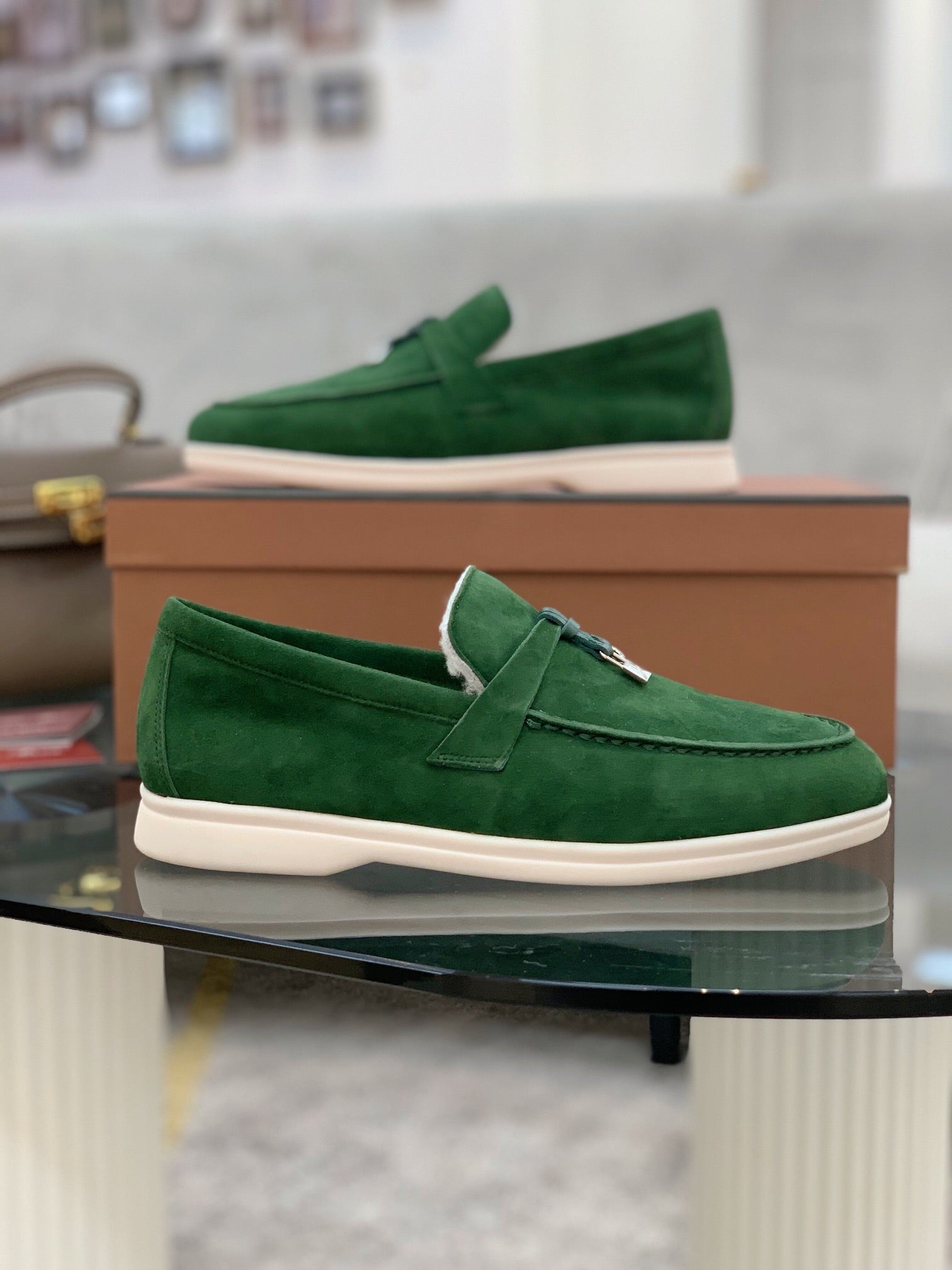 LP 26SS Summer Charm Walk Loafer Green Suede Wool 606482