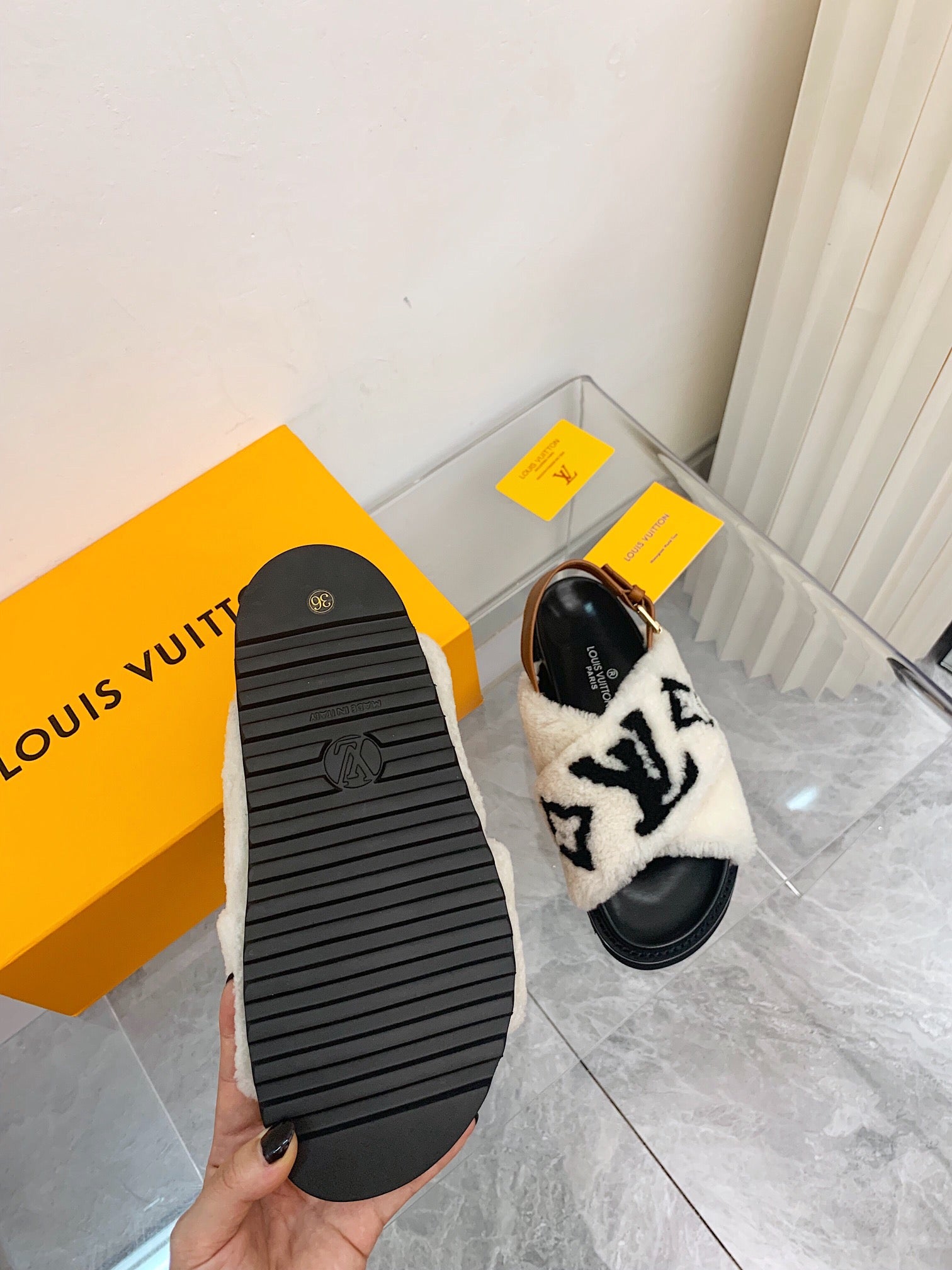 LV Paseo Flat Comfort Sandal White Black Fleece