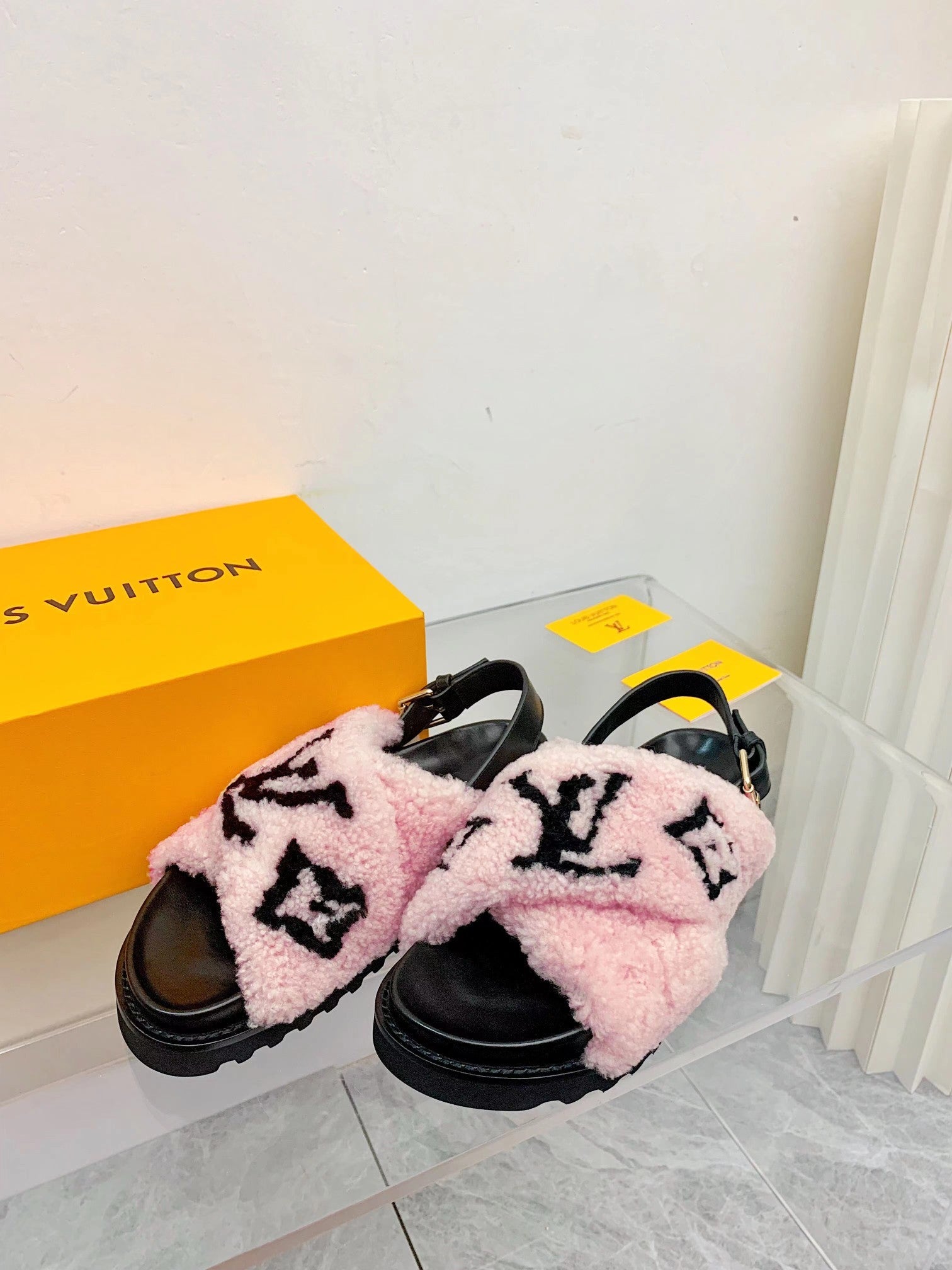 LV Paseo Flat Comfort Sandal Pink Black Fleece