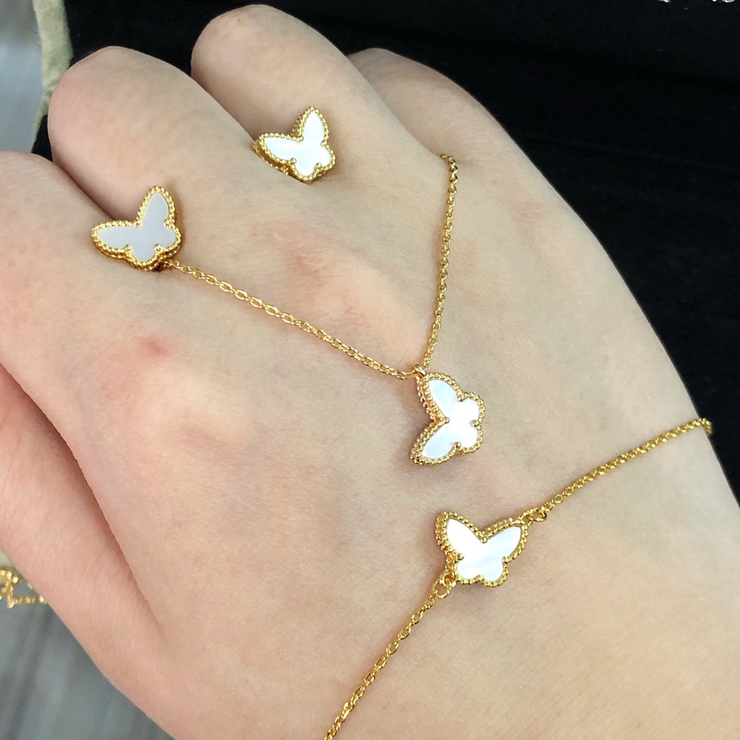 VCA Butterfly White Mop Gold 1 Motifs Bracelet