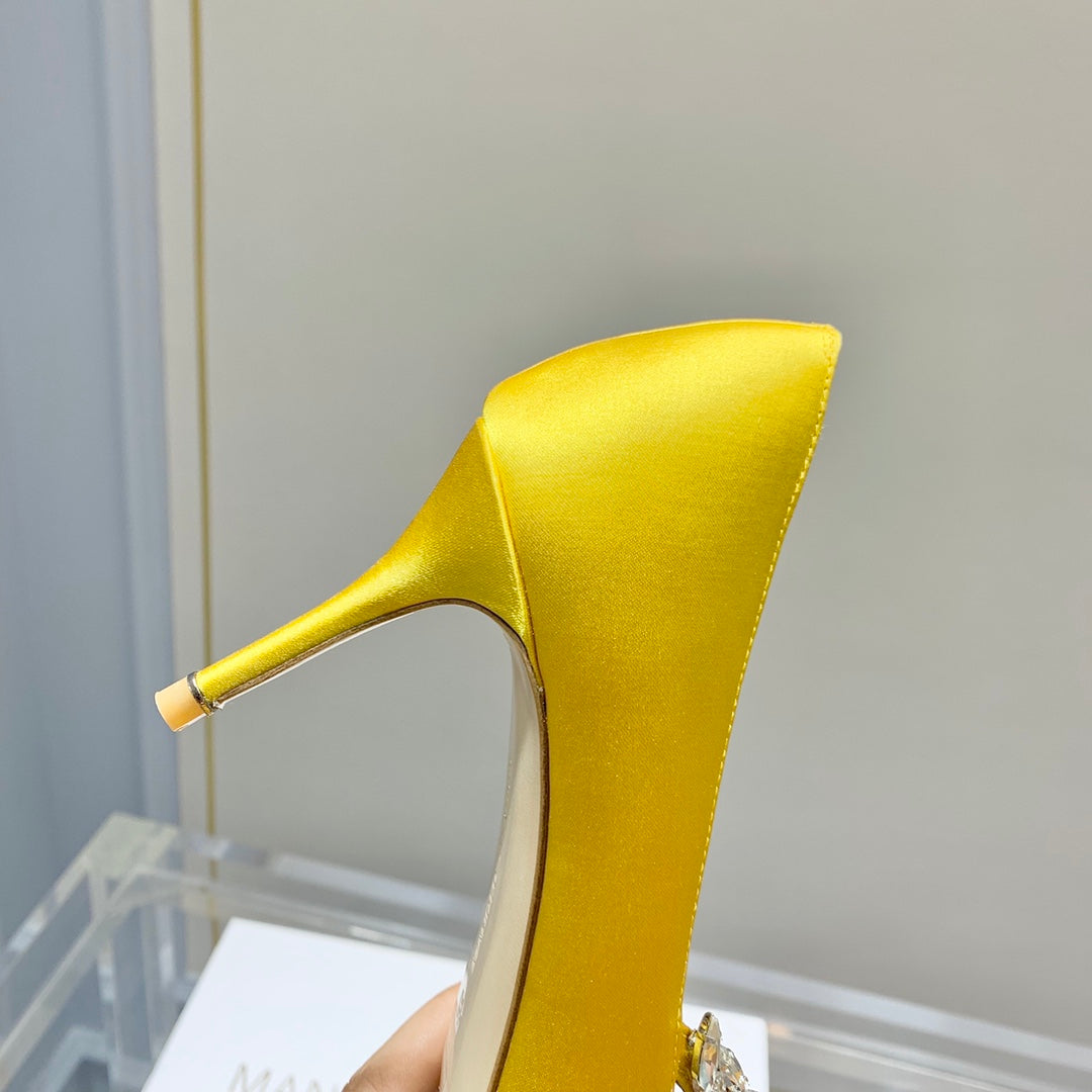 Manolo Wheat Ear Rhinestone High Heels Pumps Yellow Silk Fabric 327450