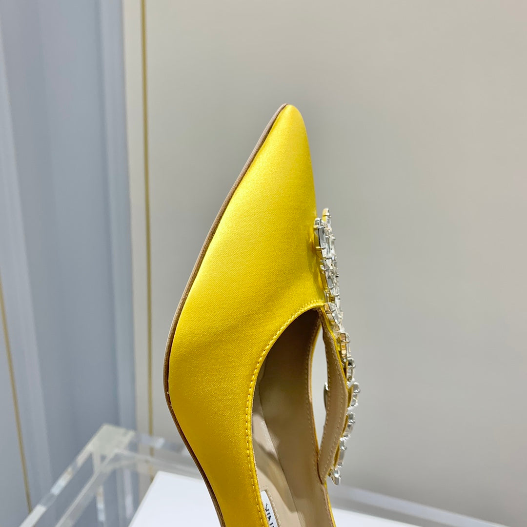 Manolo Wheat Ear Rhinestone High Heels Pumps Yellow Silk Fabric 327450