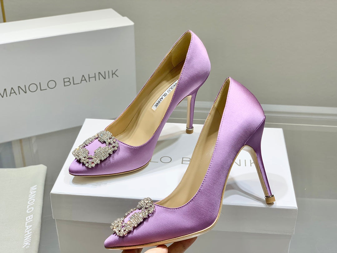 Manolo Diamond Buckle Pumps Purple Silk 327505