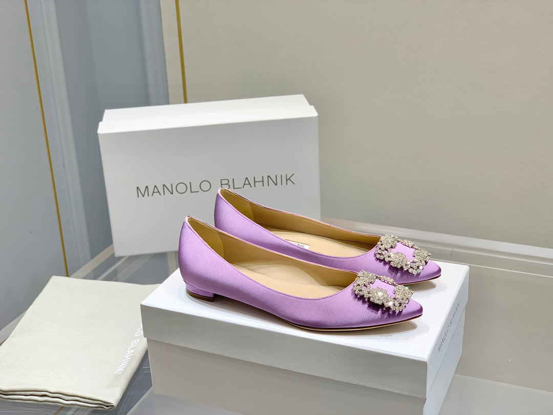 Manolo Diamond Buckle Pumps Purple Silk 327505