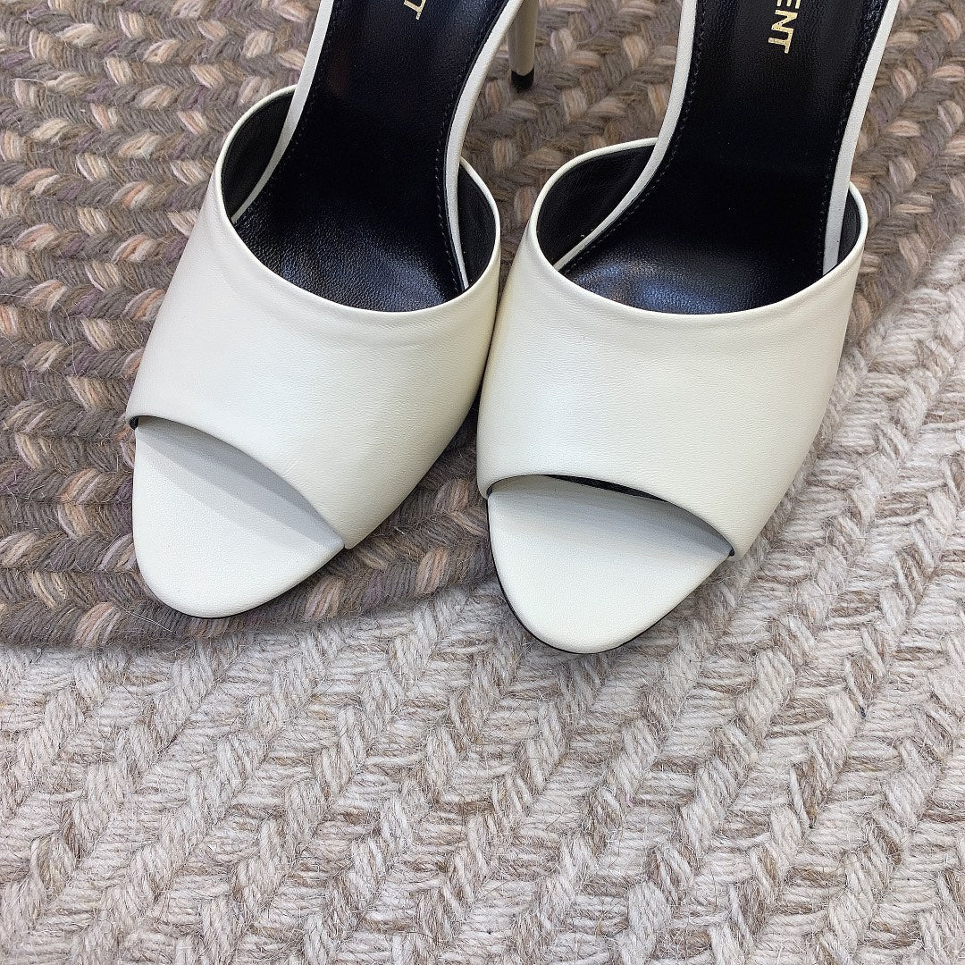 LA 16 HEELED MULES IN WHITE SMOOTH LAMBSKIN