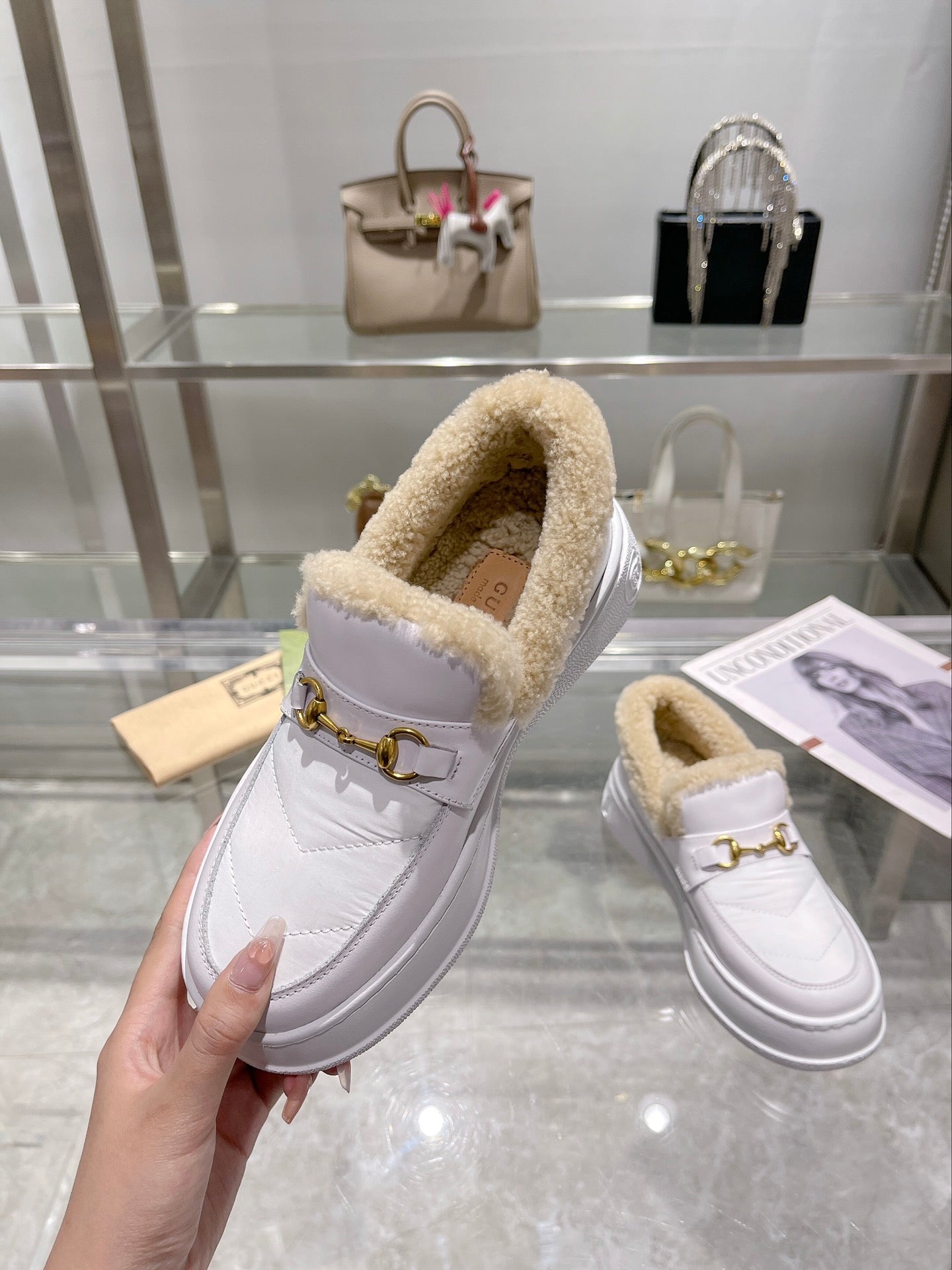 GG Snow Boots White Calfskin Wool 576243