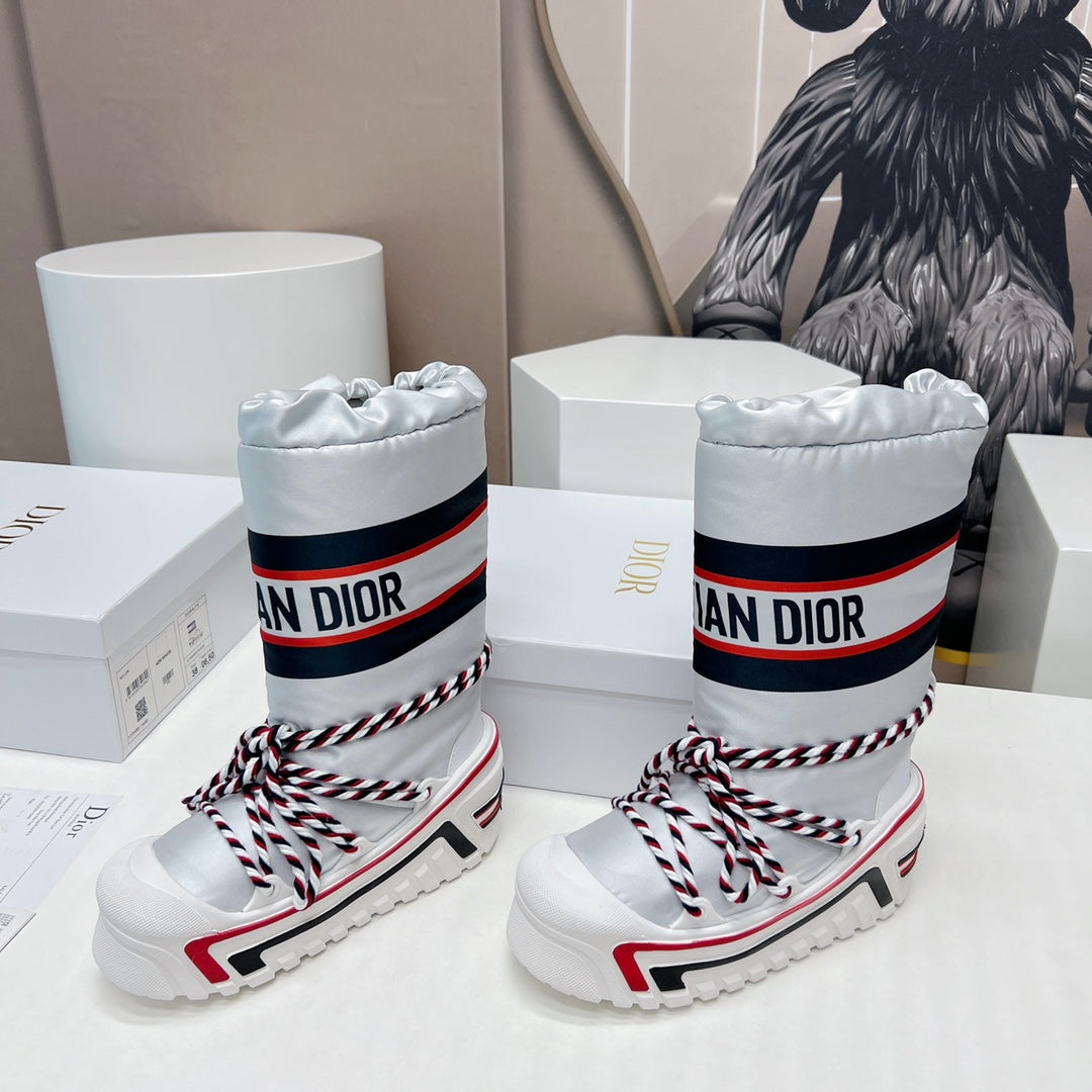 CD Platform Snow Boots White Navy Blue Cowhide Nylon Fabric 539652