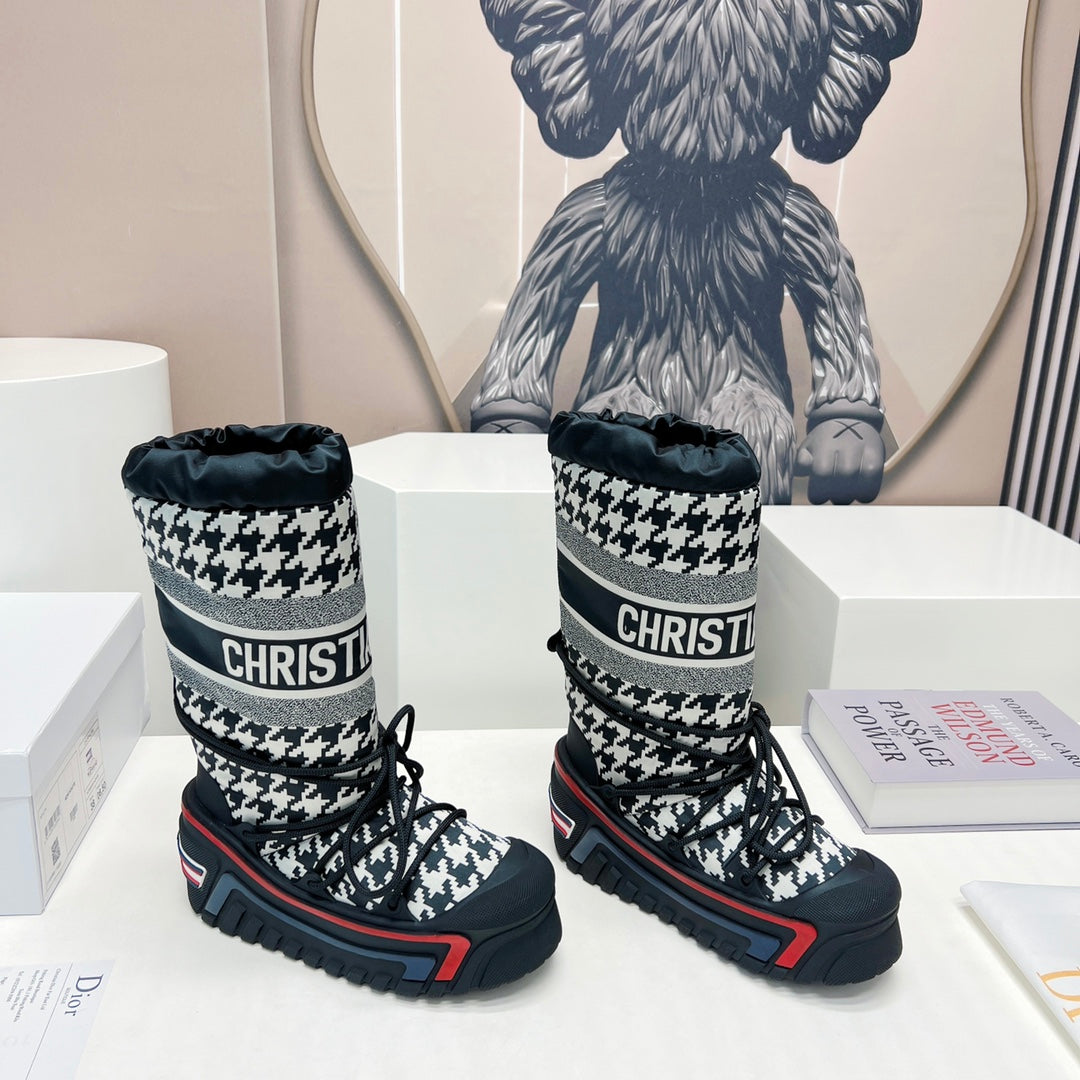 CD Platform Snow Boots Black White Cowhide Nylon Fabric 539656