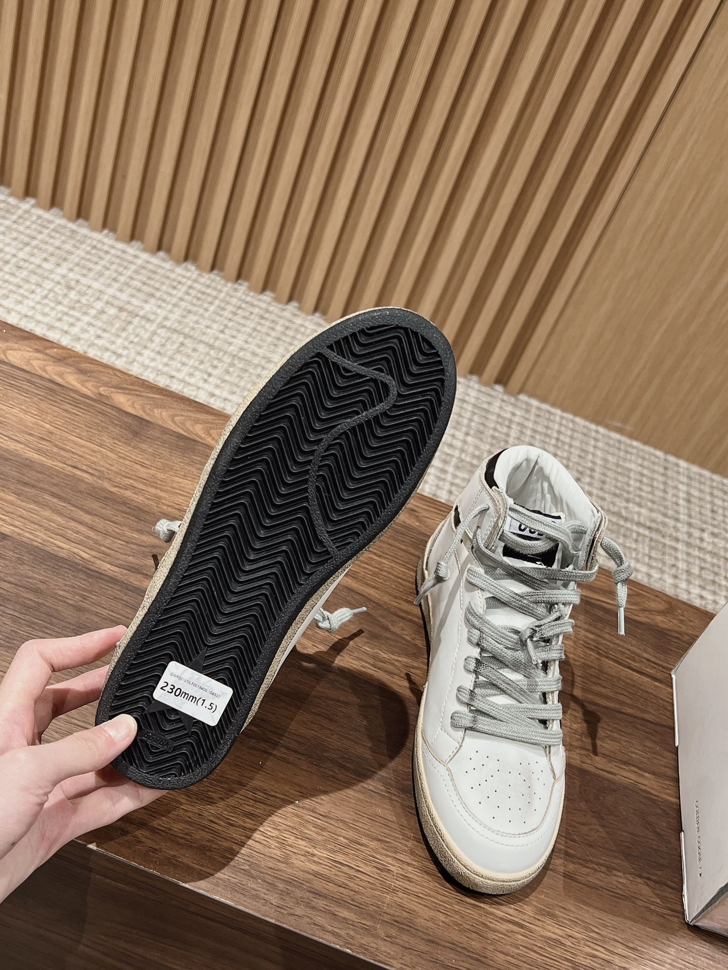 Golden Goose 2025 High-Top Sneaker White Black Cowhide 170577