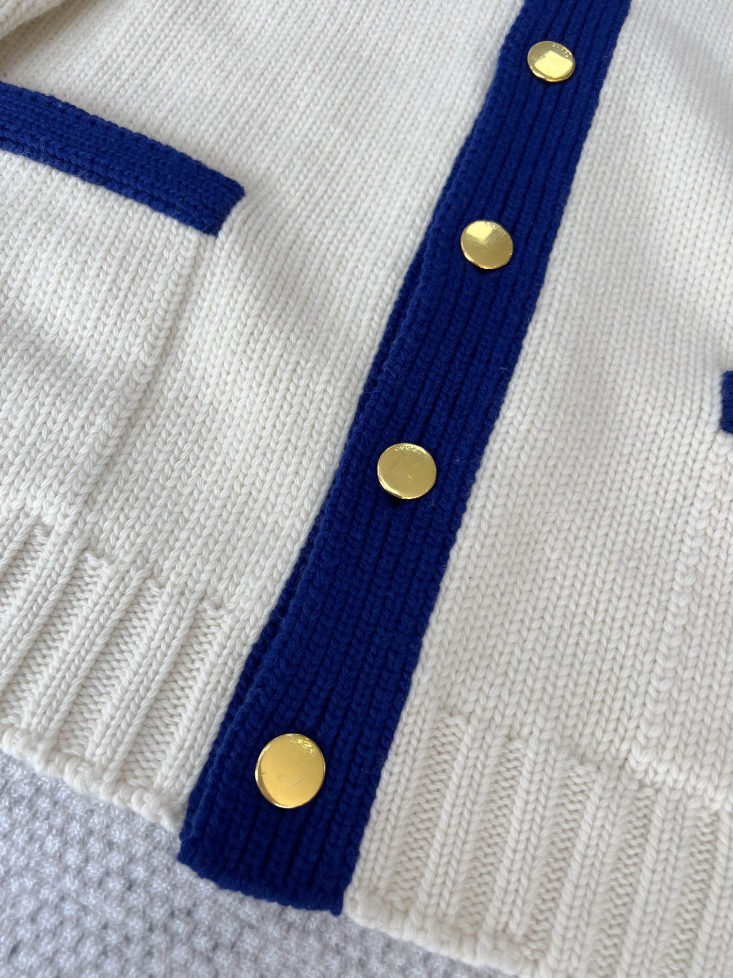 GG 25 Rabbit Cardigan White Wool 0003