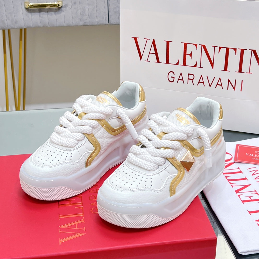 VT 2025 Garavani Sneakers White Gold Cowhide Fabric 546990