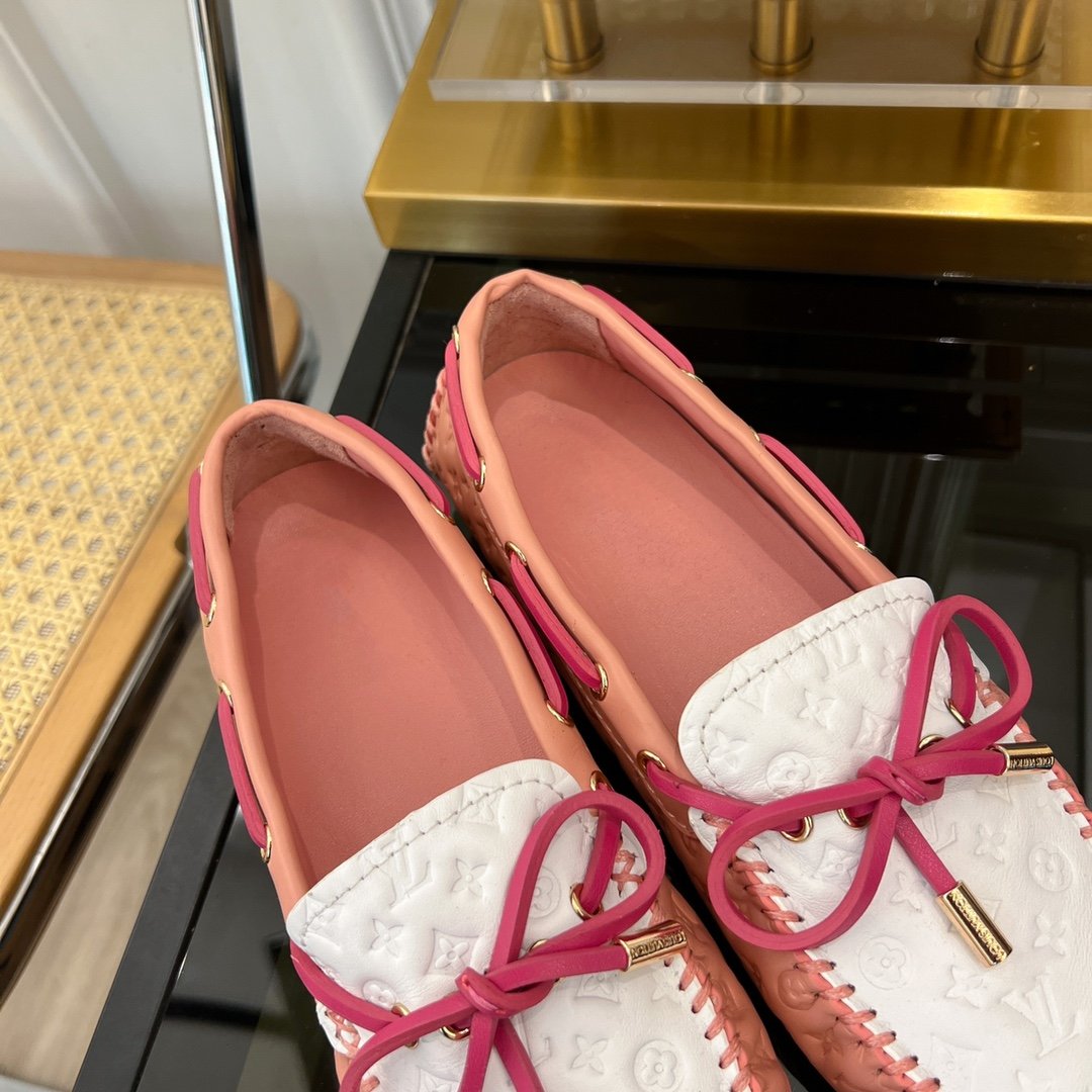 LV GLORIA FLAT LOAFER LOGO STAMPING WHITE PINK