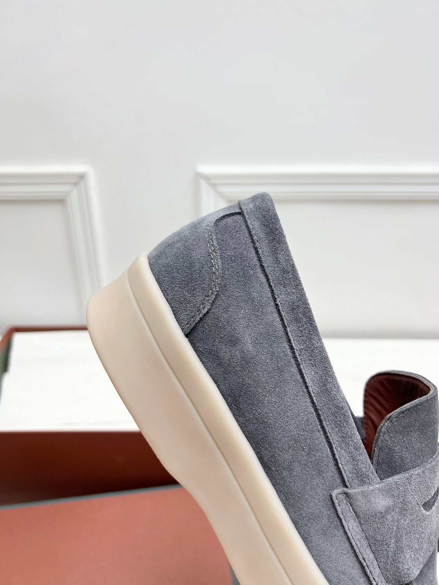 LP SUMMER WALK LOAFERS SAND SUEDE