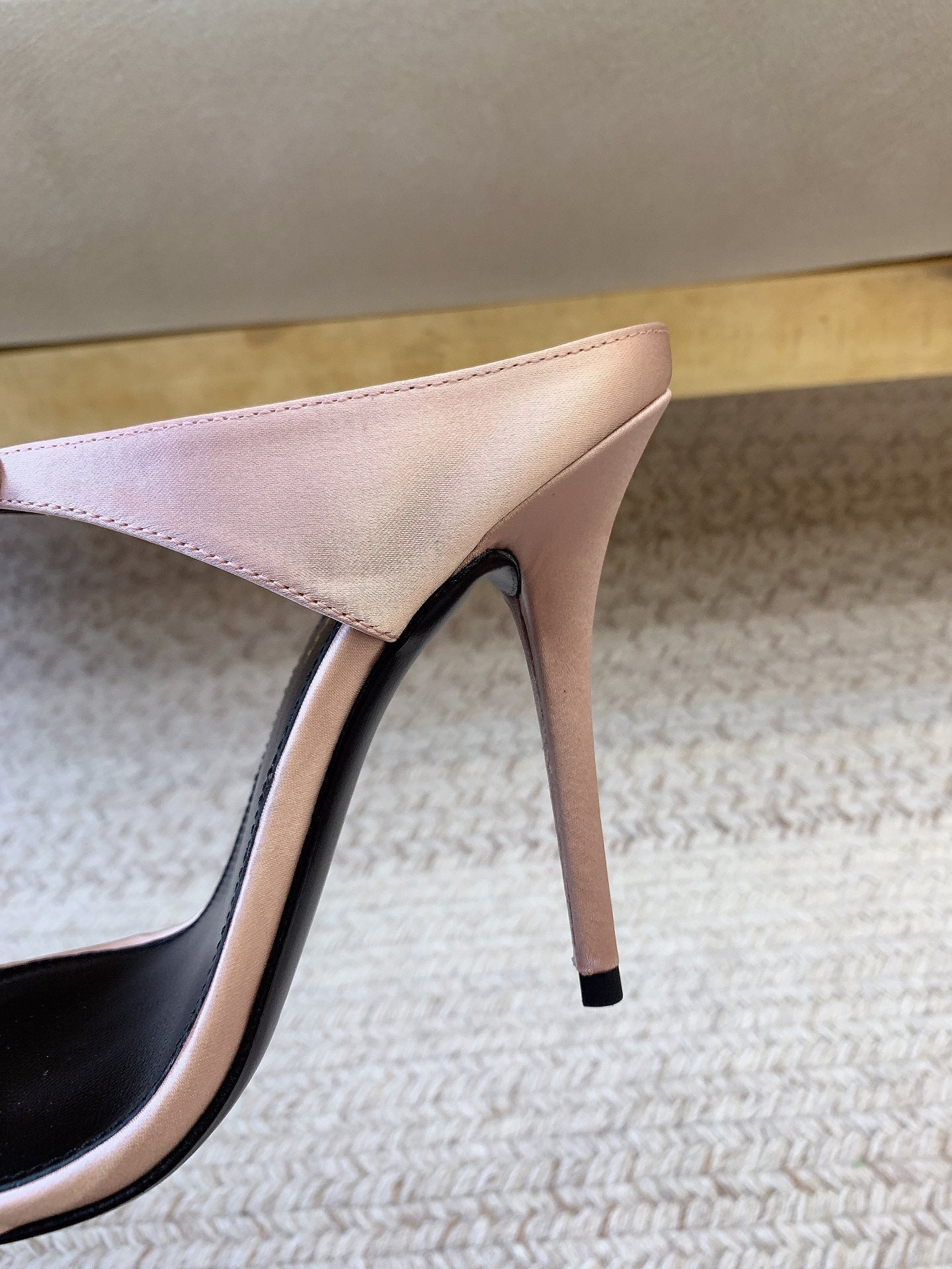 GAP CRYSTAL-BUCKLE SLIDE SANDALS IN LIGHT PINK SILK