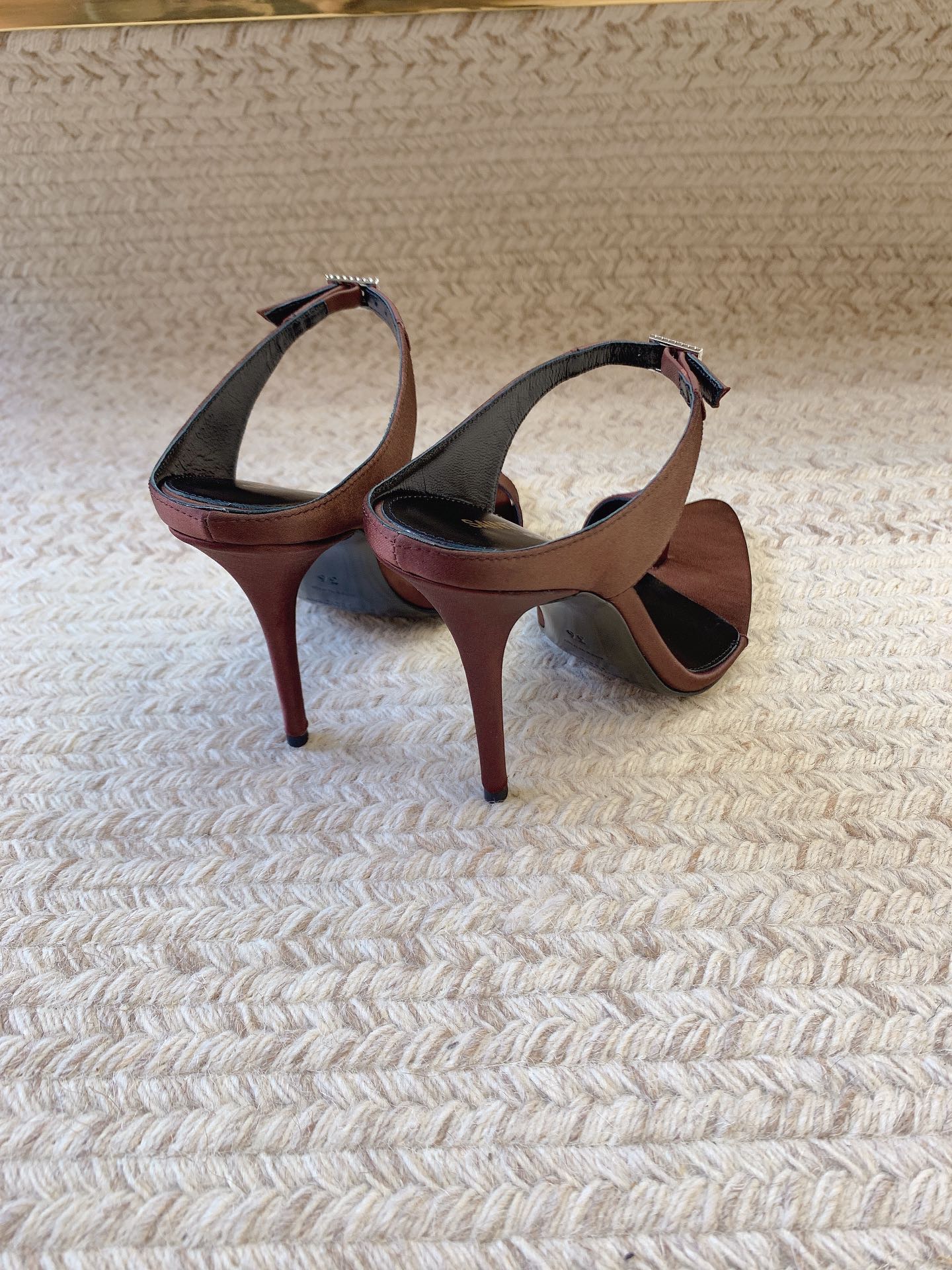 GAP CRYSTAL-BUCKLE SLIDE SANDALS IN SHIRAZ RED SILK