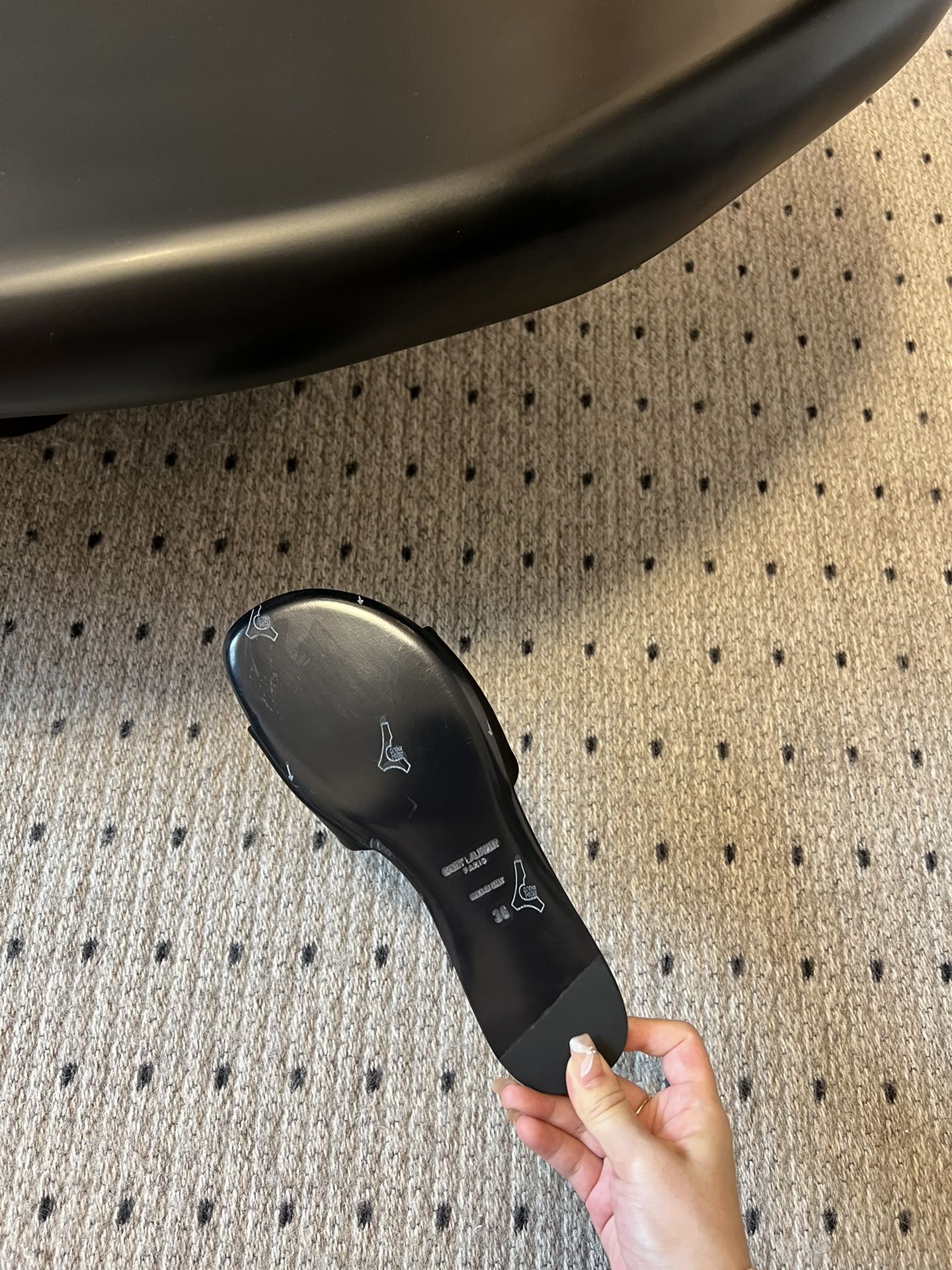 SL CARLYLE SLIPPERS BLACK SATIN