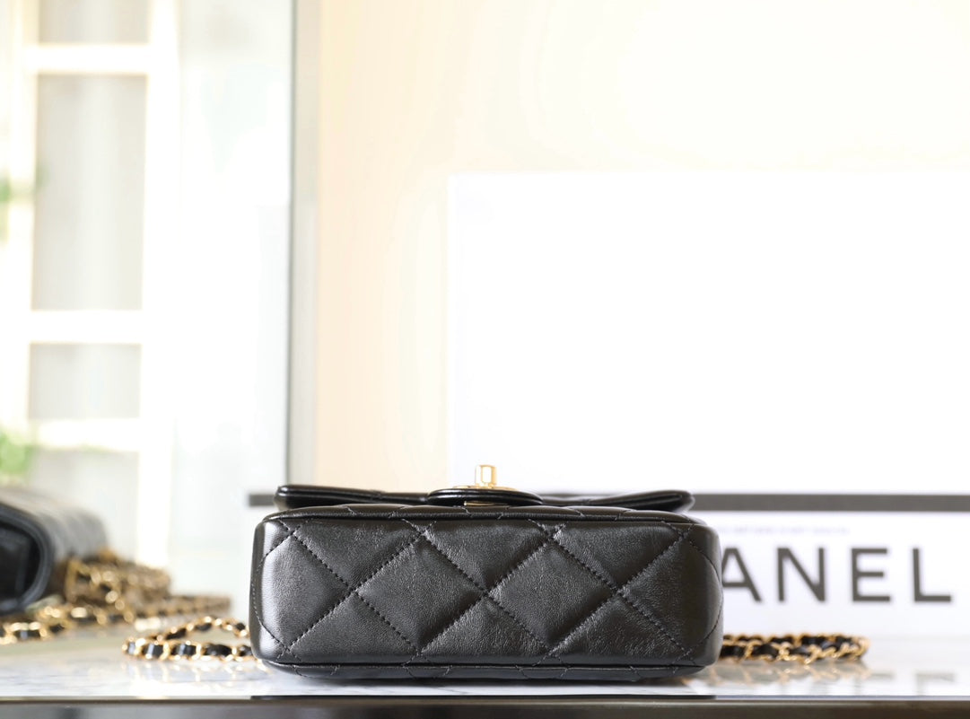 24B Mini Flap Bag With Top Handle 19cm Black Lambskin