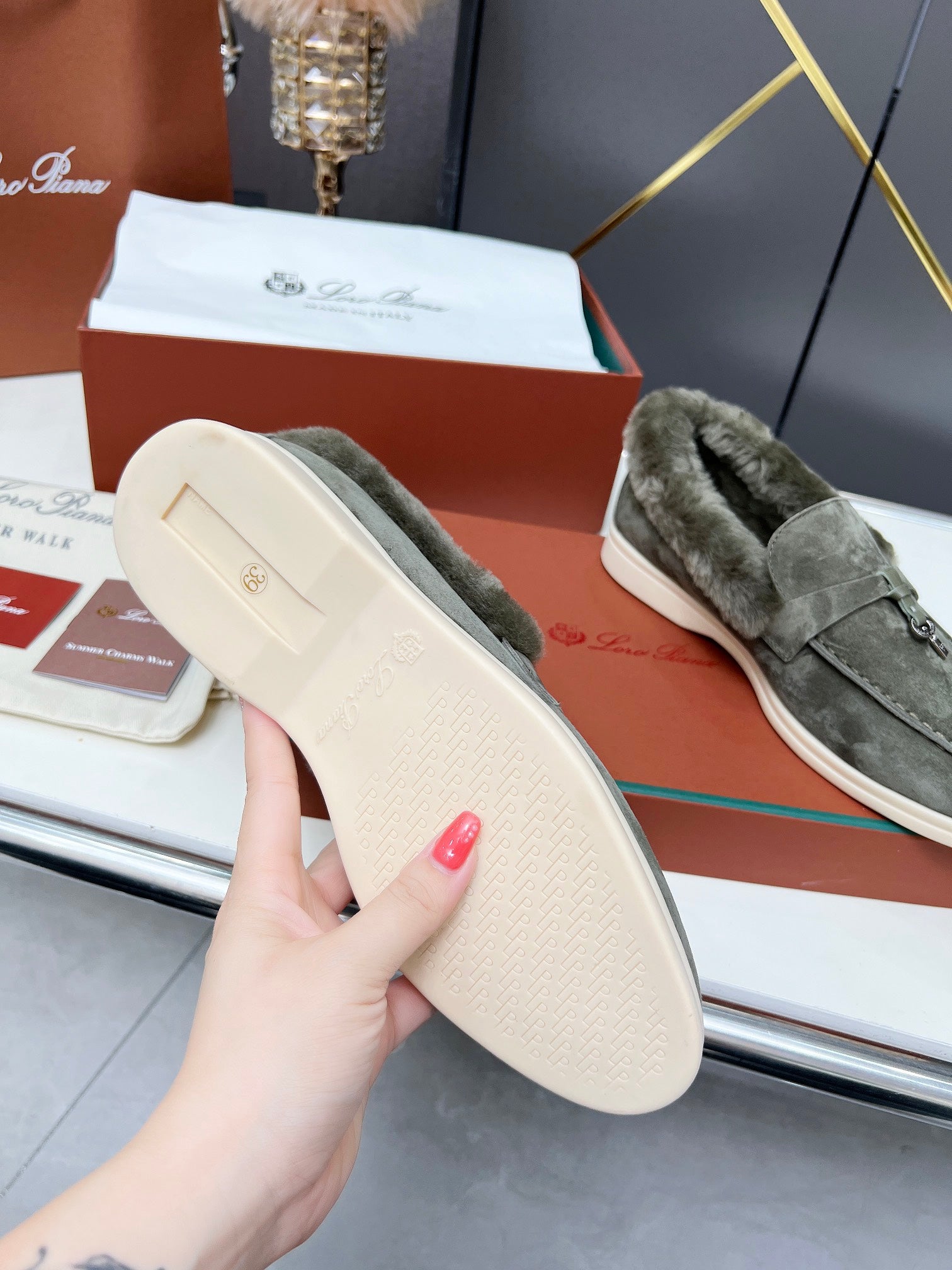 LP Summer Charm Walk Loafer Dark Grey Suede Lamb Fur