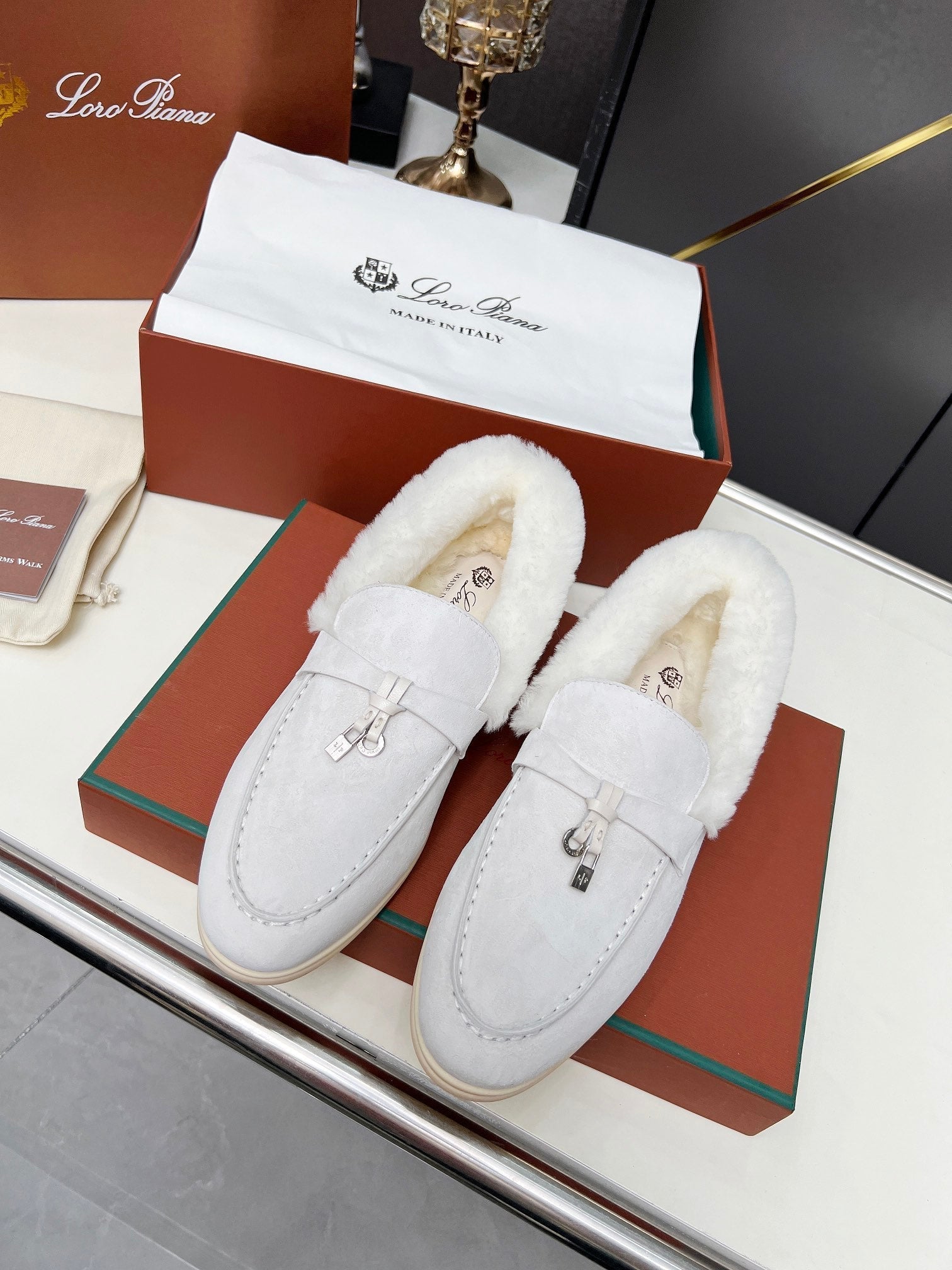 LP Summer Charm Walk Loafer Light Grey Suede Lamb Fur