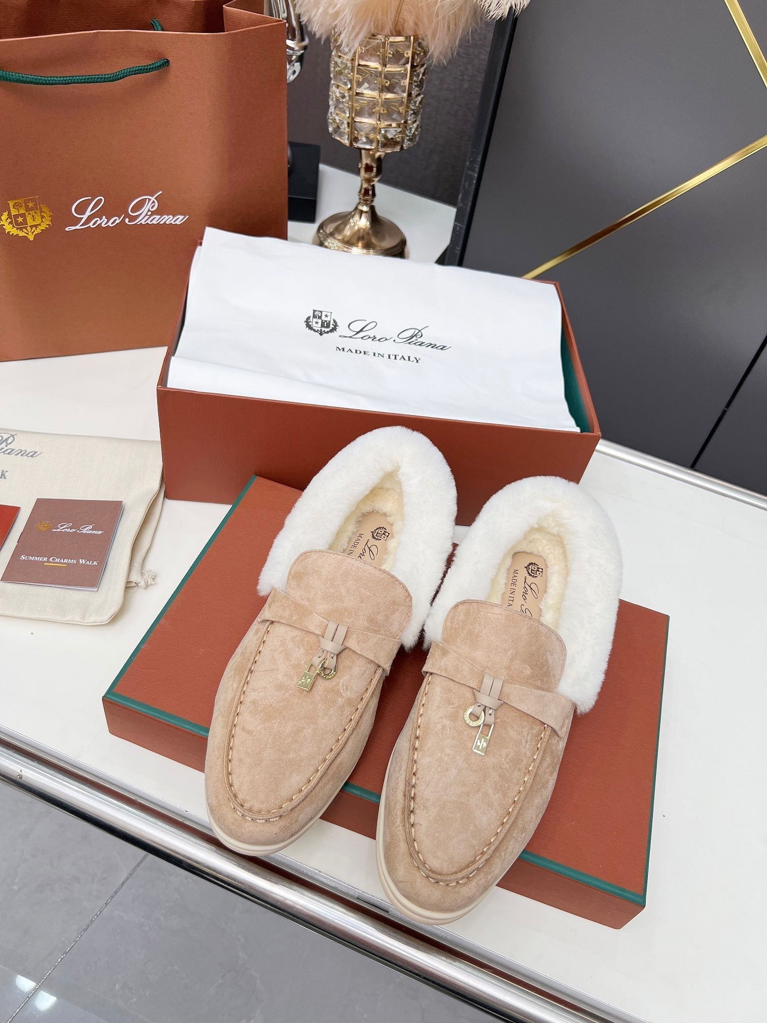 LP Summer Charm Walk Loafer Beige Suede Lamb Fur