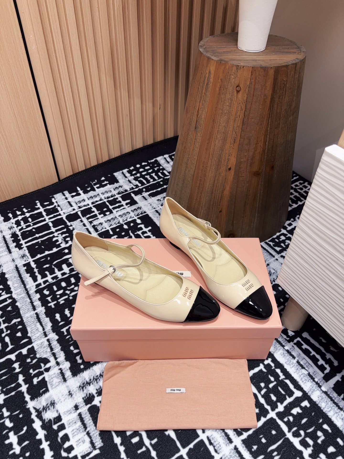 Miu Mary Jane Beige Shiny Lambskin