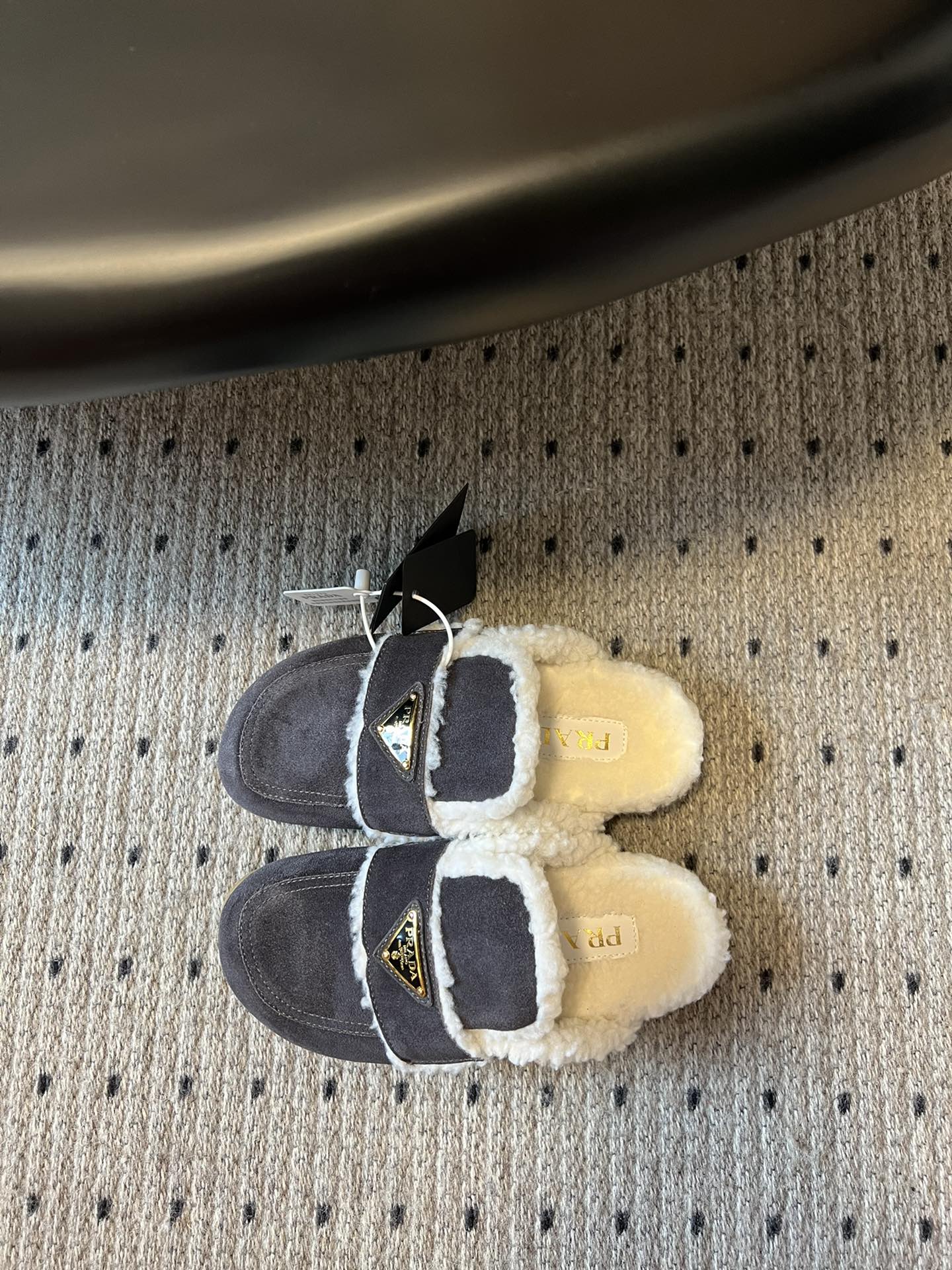 PRA Furry Half-Slipper Dark Gray Suede 478564