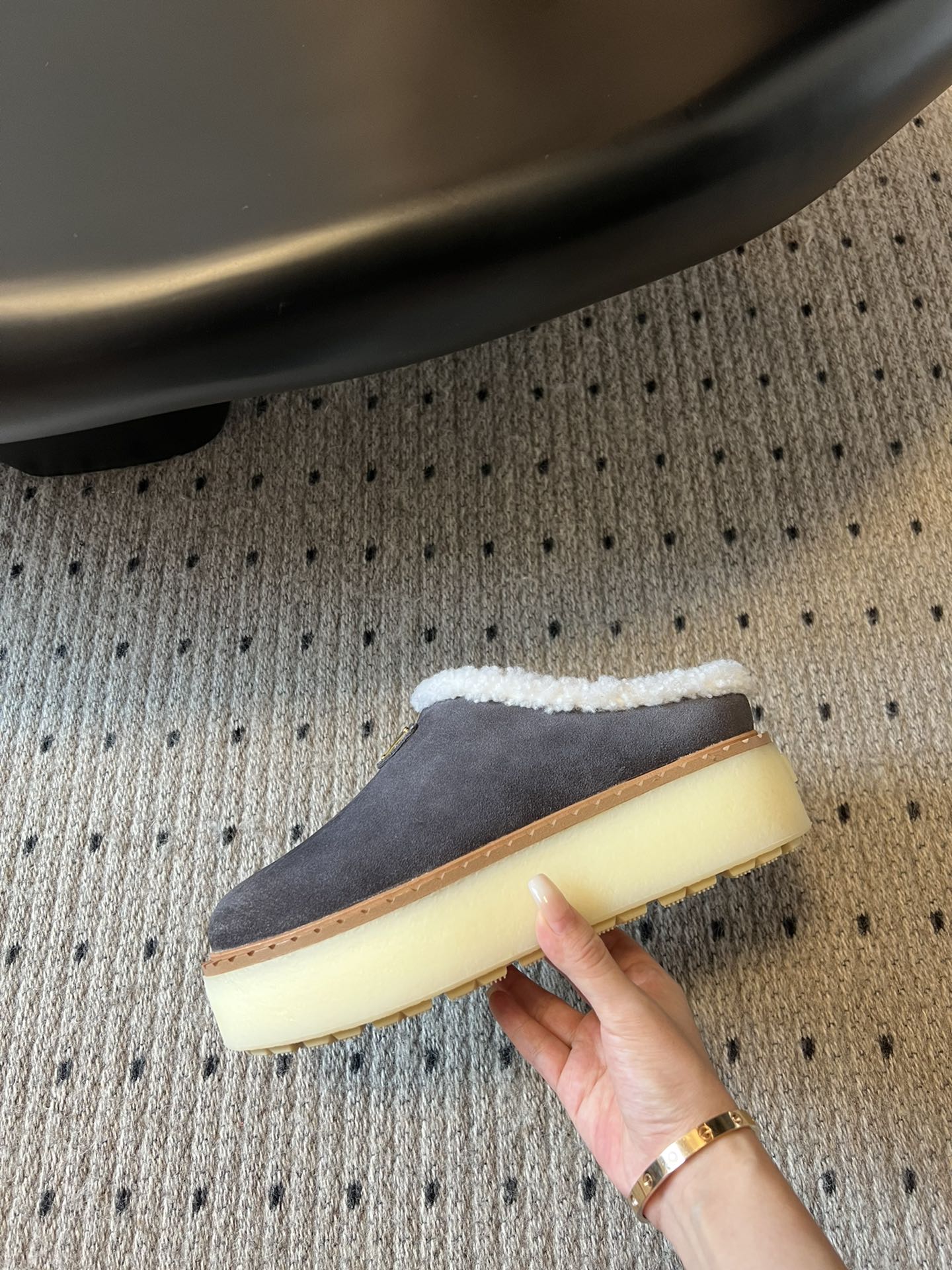 Prada 25s Furry Half-Cover Slippers Black Suede And Wool 538430