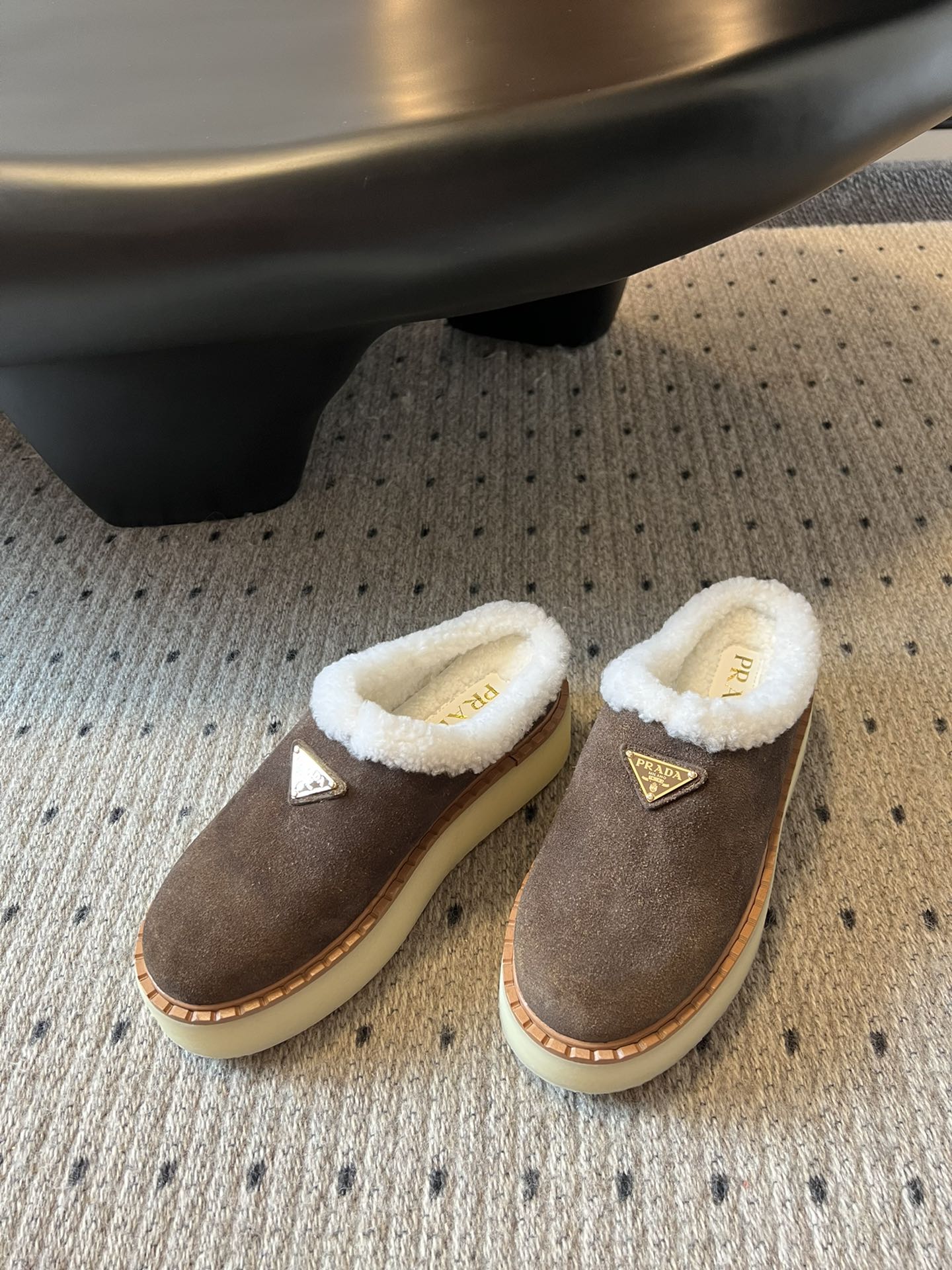 Prada 25s Furry Half-Cover Slippers Brown Suede And Wool 538428