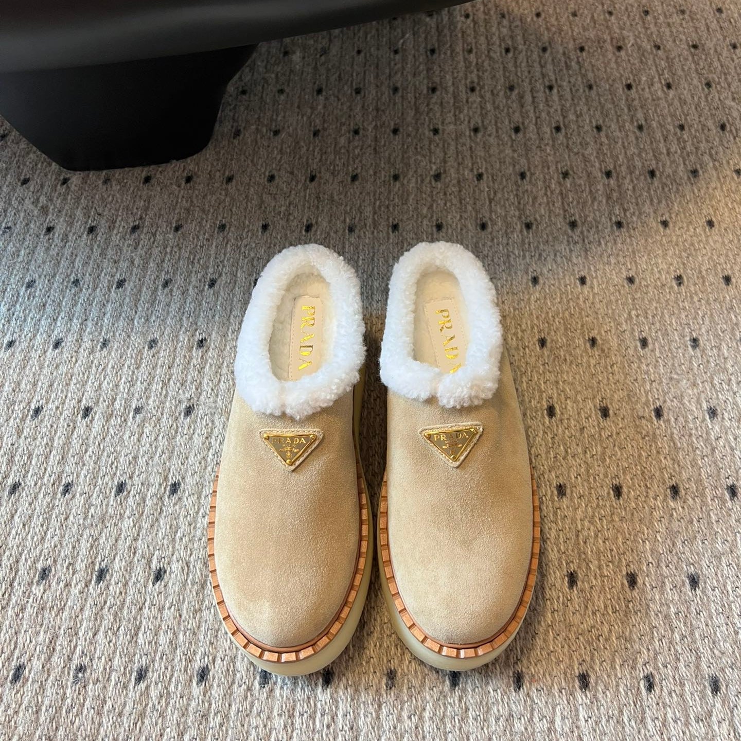 Prada 25s Furry Half-Cover Slippers Beige Suede And Wool 538429