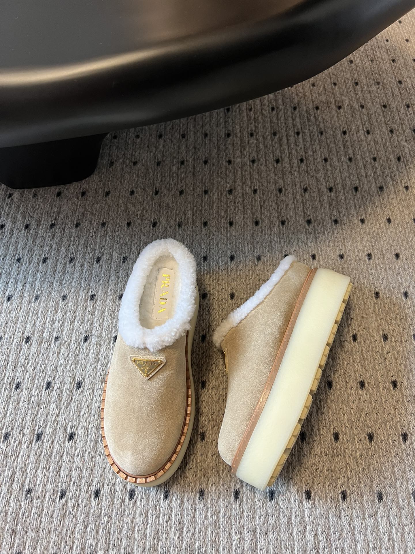 Prada 25s Furry Half-Cover Slippers Beige Suede And Wool 538429