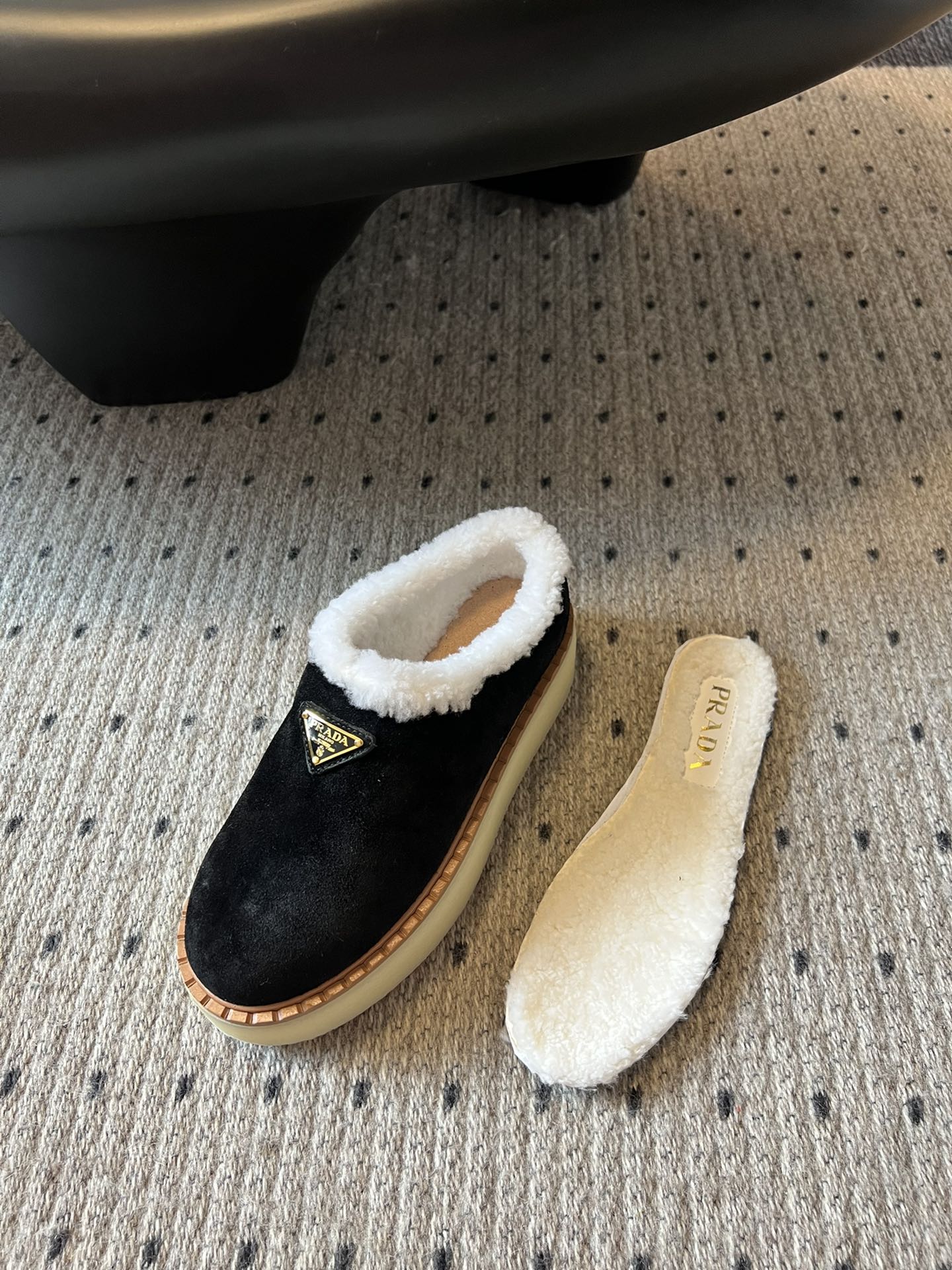 Prada 25s Furry Half-Cover Slippers Black Suede And Wool 538430