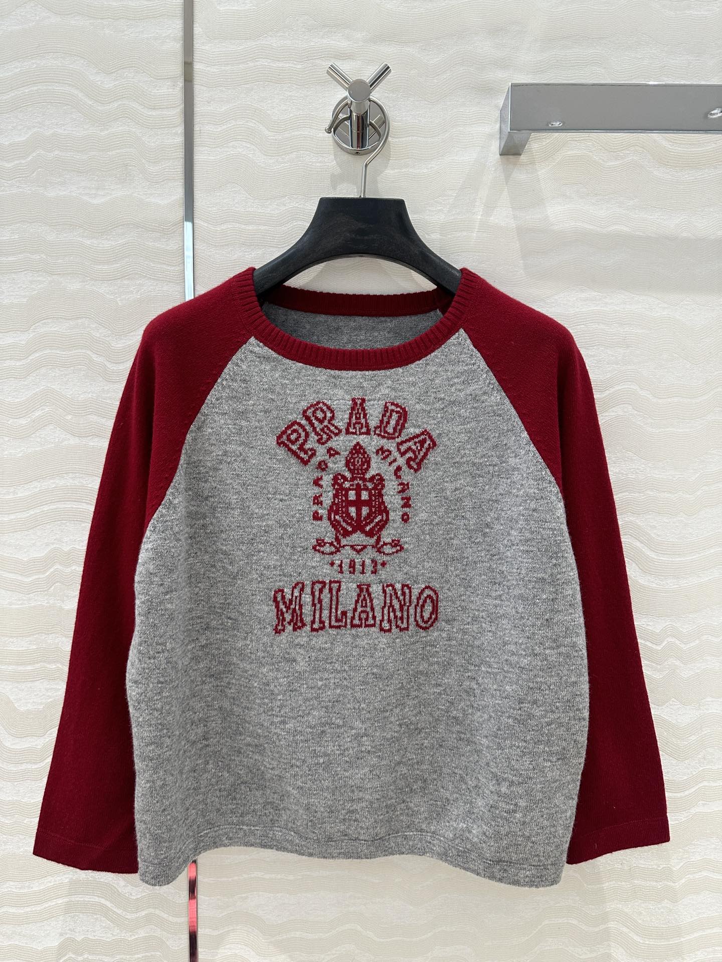 Prada 25 Sweatshirt Gray mix Red Wool Cashmere