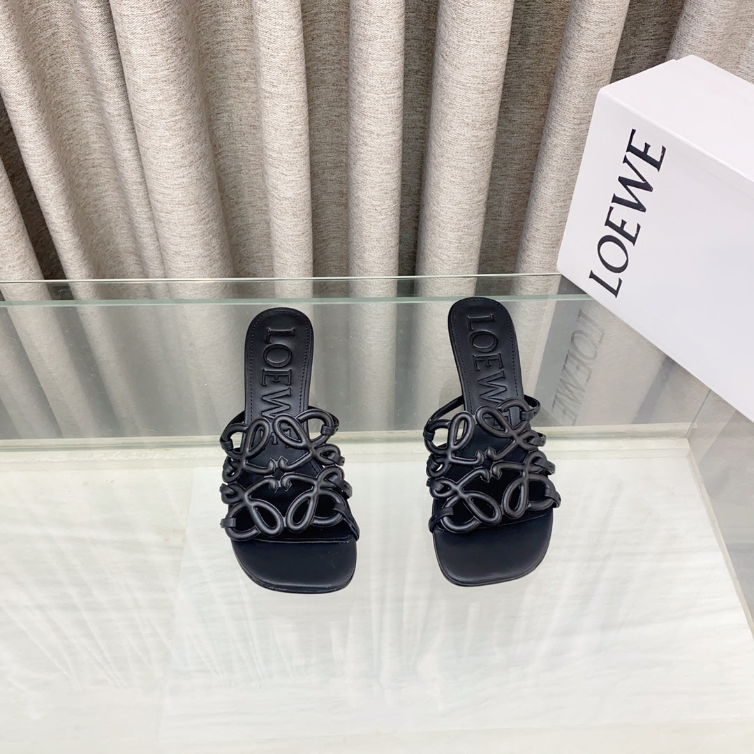 Loewe 25 Petal Anagram Slide 45mm Black Sheepskin