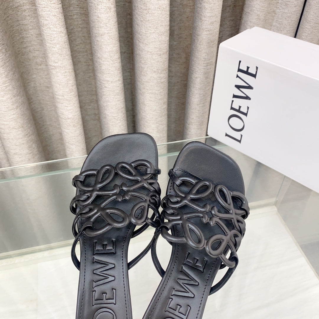 Loewe 25 Petal Anagram Slide 45mm Black Sheepskin