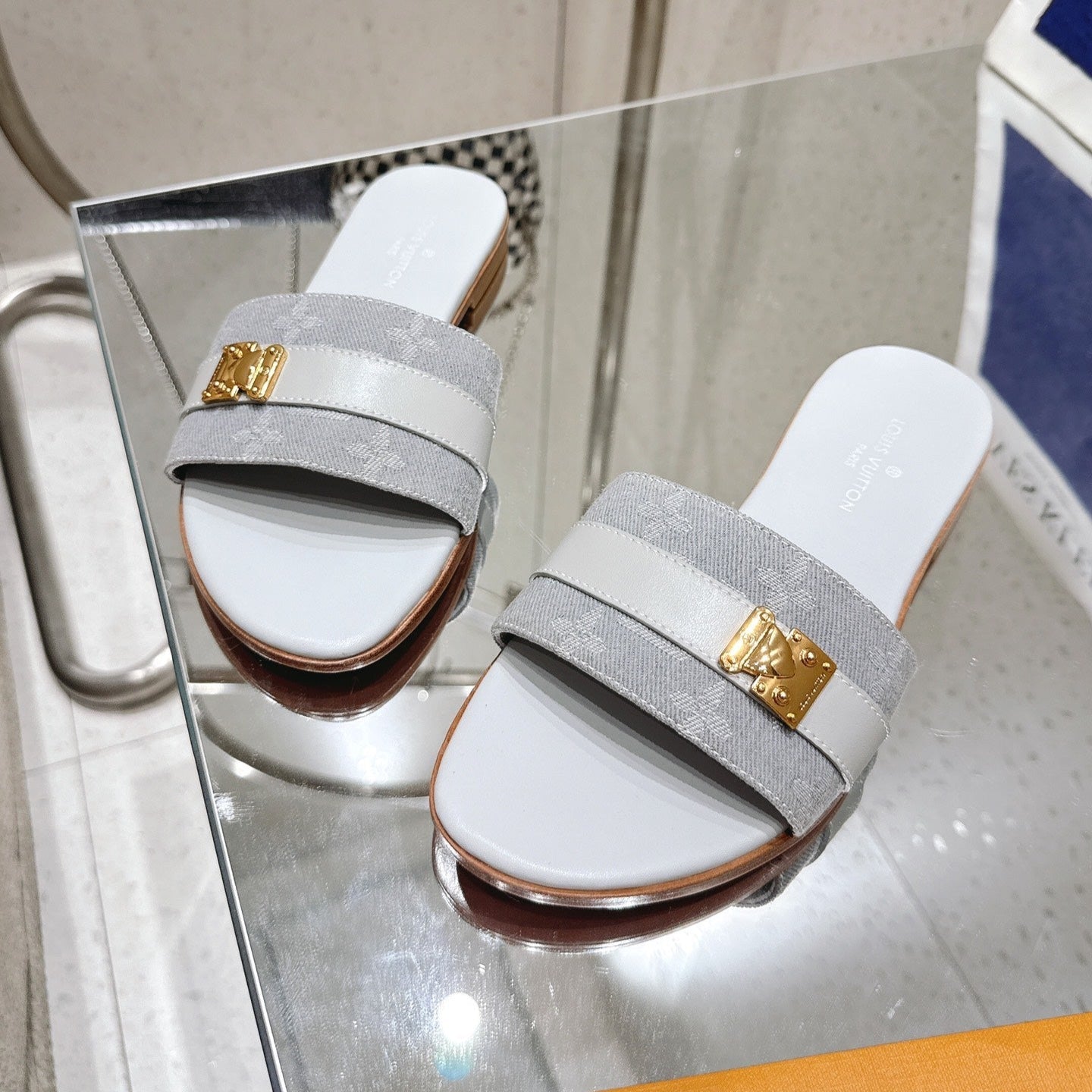 LV Flat Mules pairs raffia gray mix denim cowhide 383720