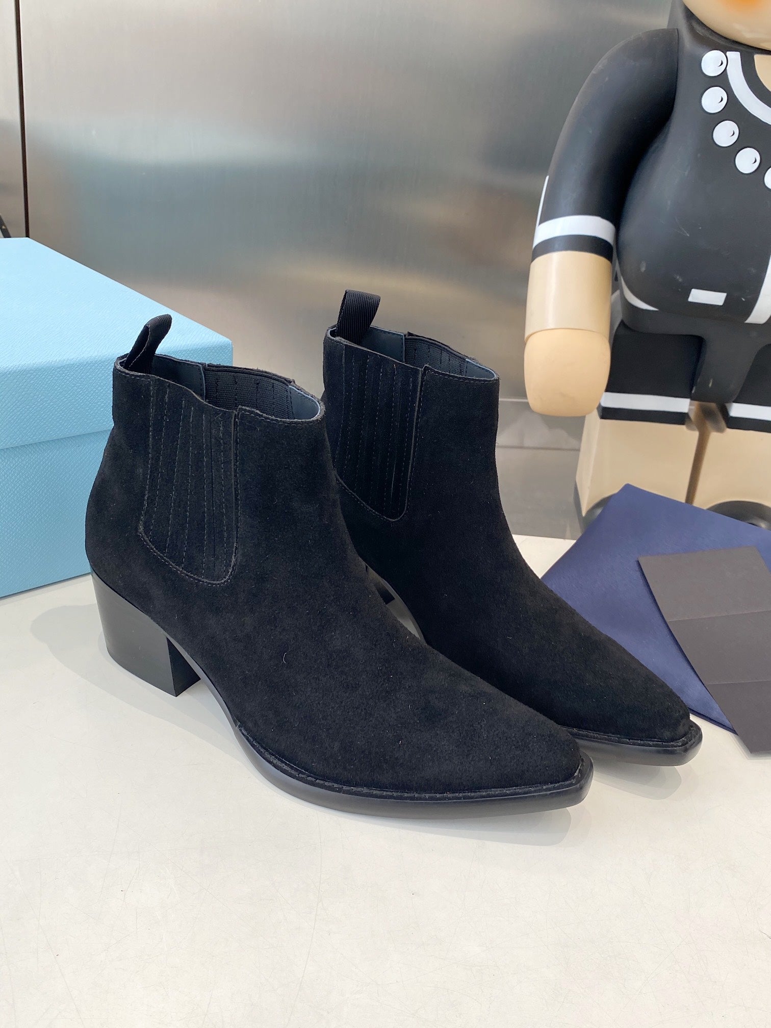 PRA classic pointed-toe boots black suede