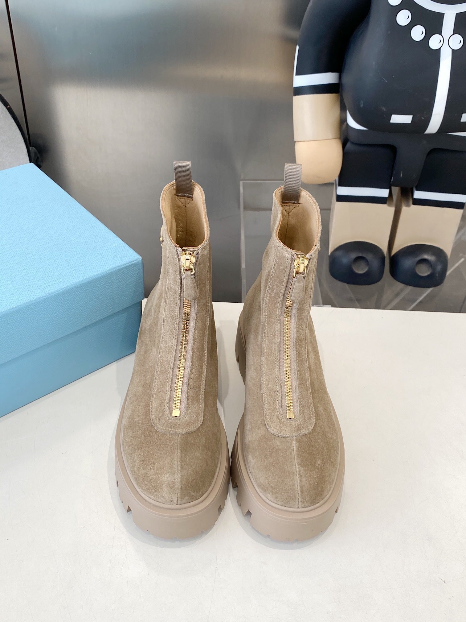 PRA classic slip-on boots beige suede 479022