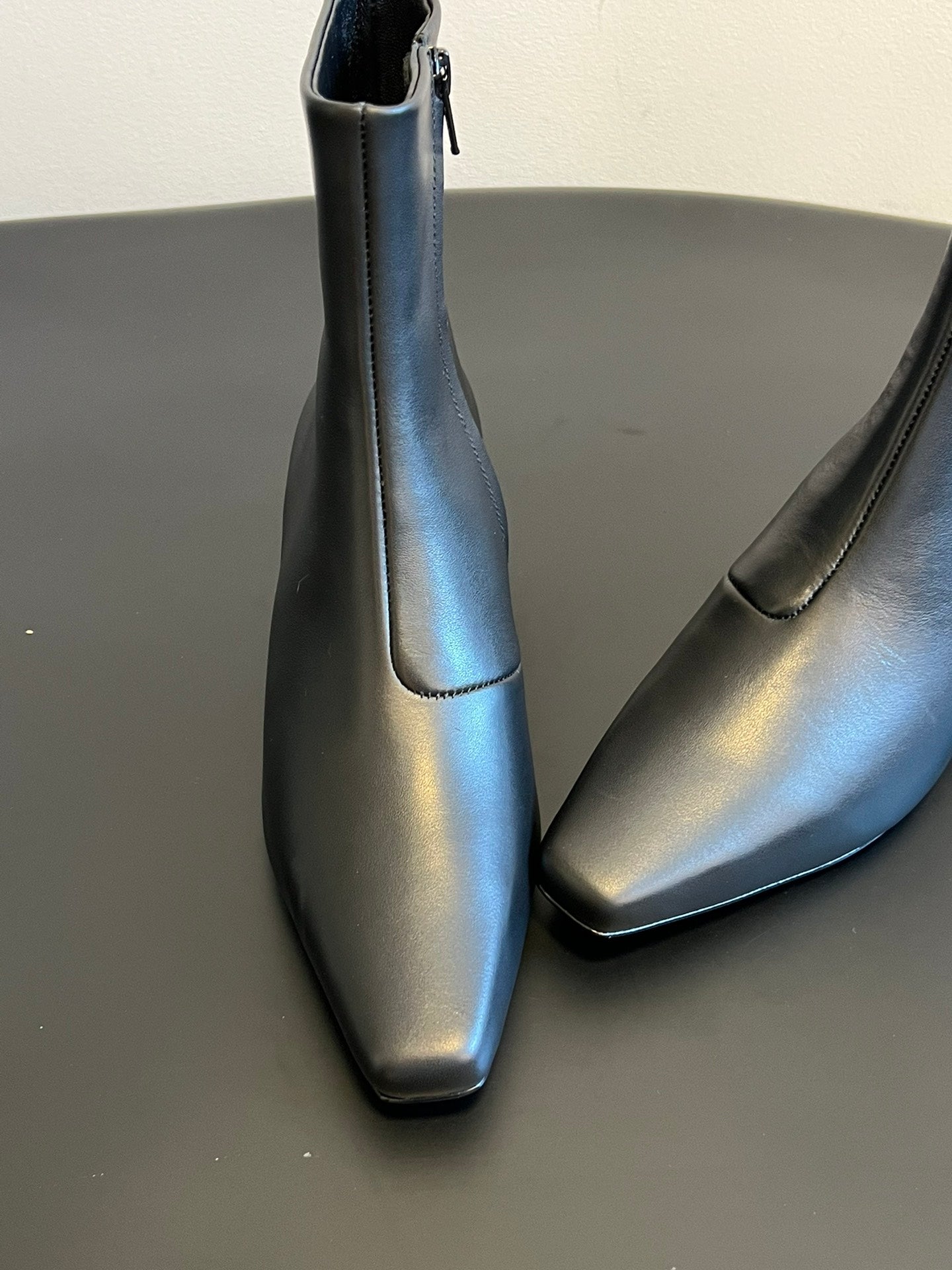 The Row 2025 Heel Leather Ankle Boot Black Calfskin 561612