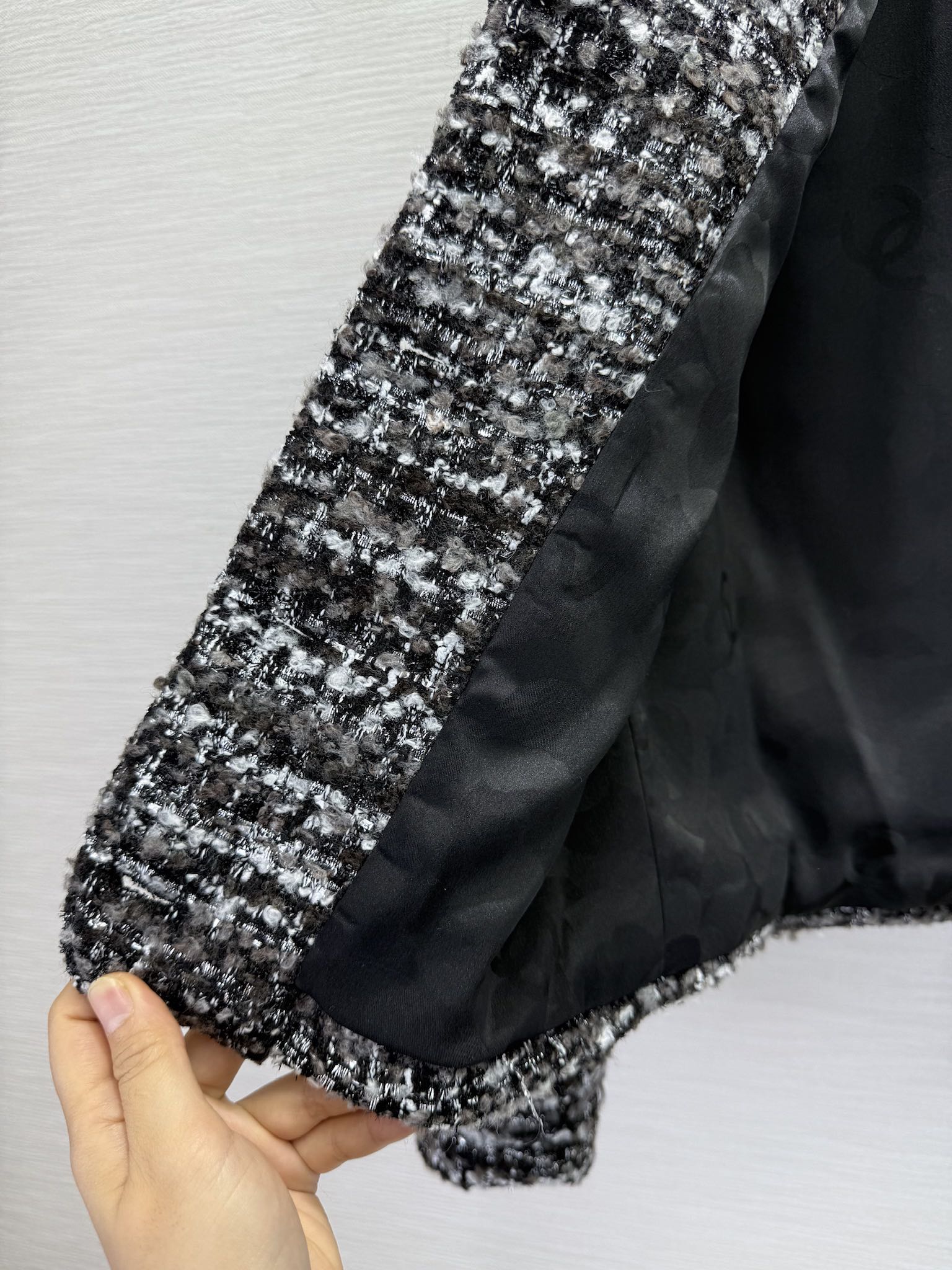 Chanel 25 Jacket Black White Wool 313875