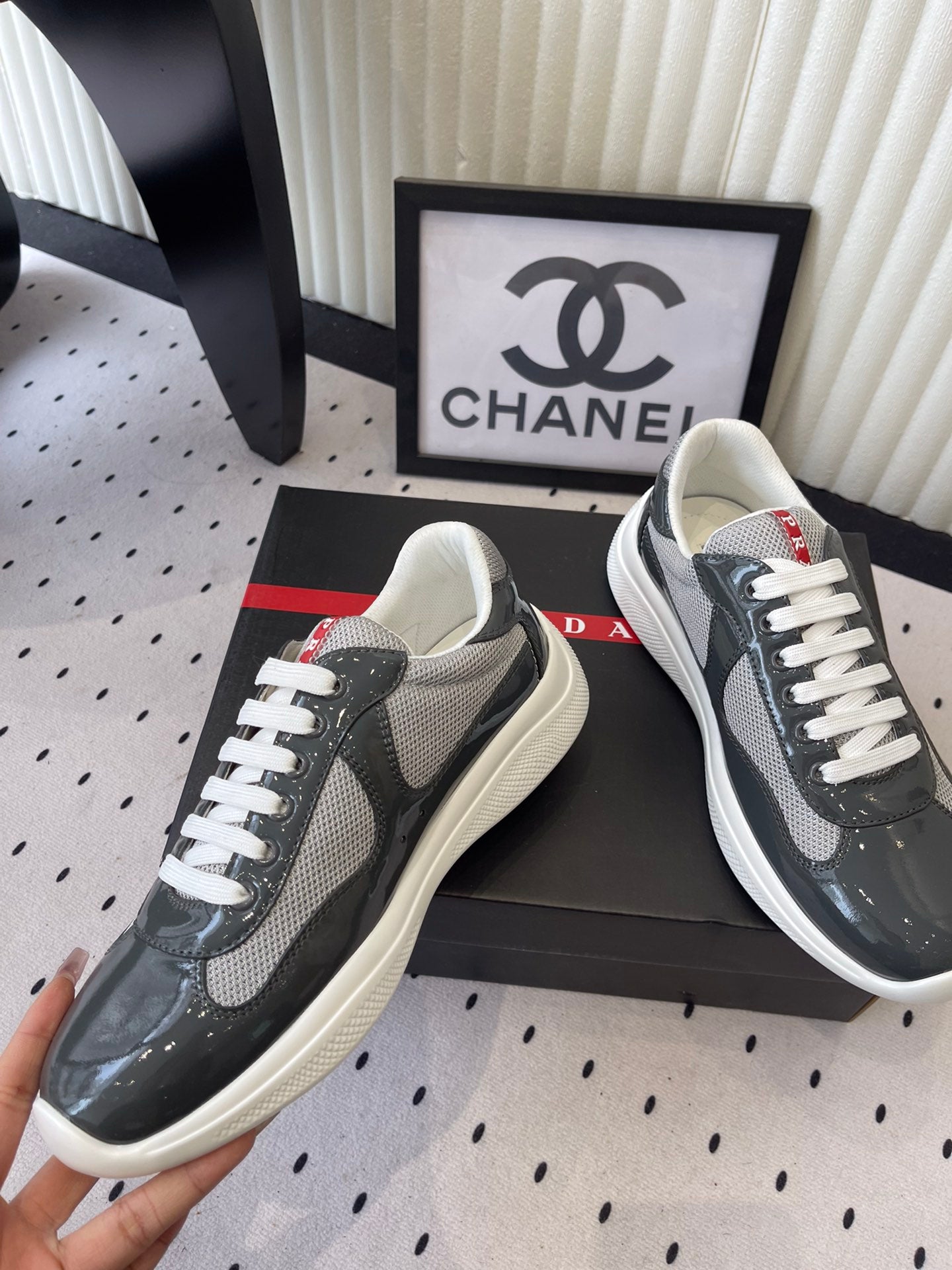 Pra 2025 Sneaker Dark Gray Patent Leather Mesh 554584