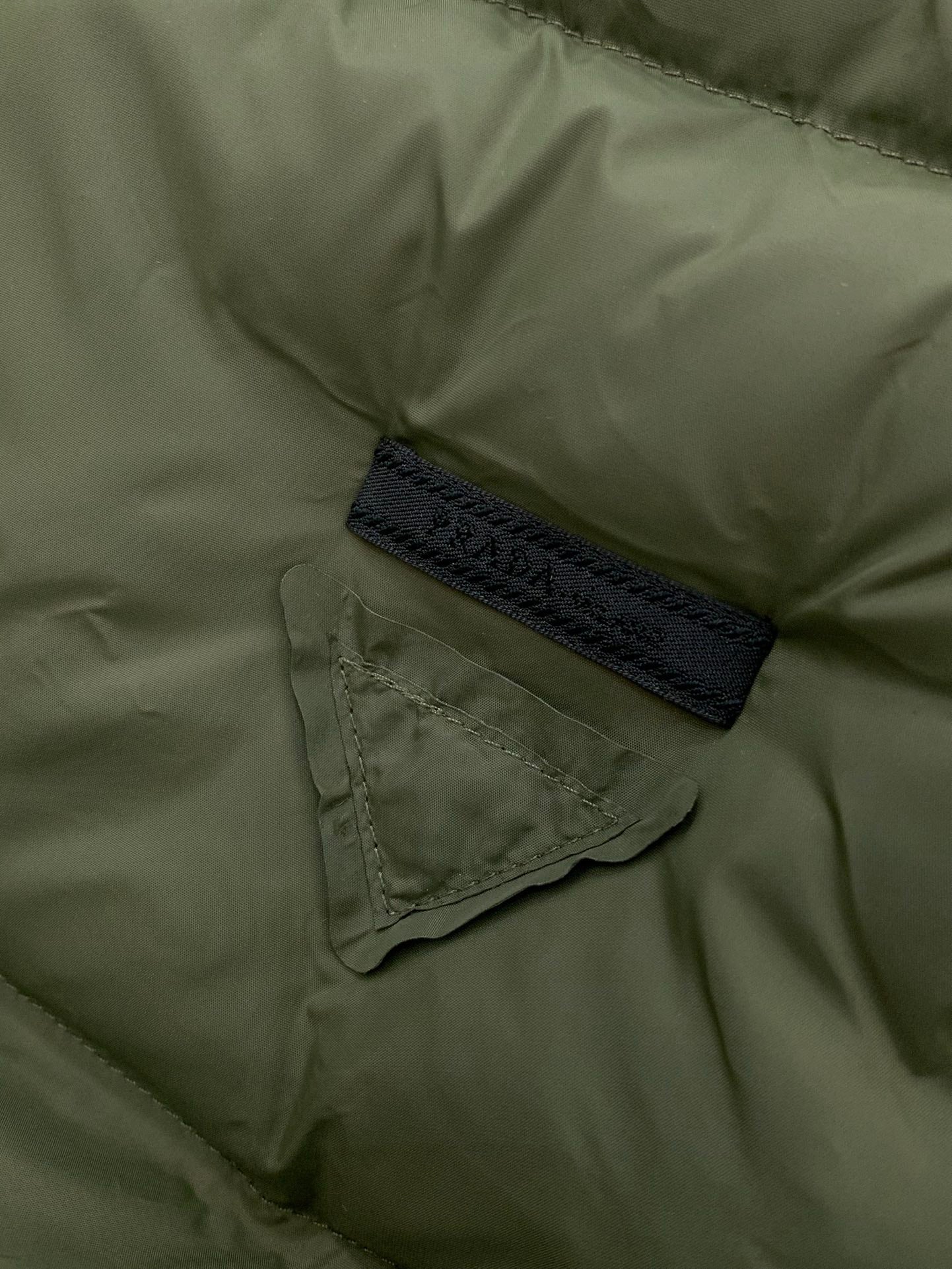 Prada 2025 Prada Re-Nylon Puffer Vest Green Down